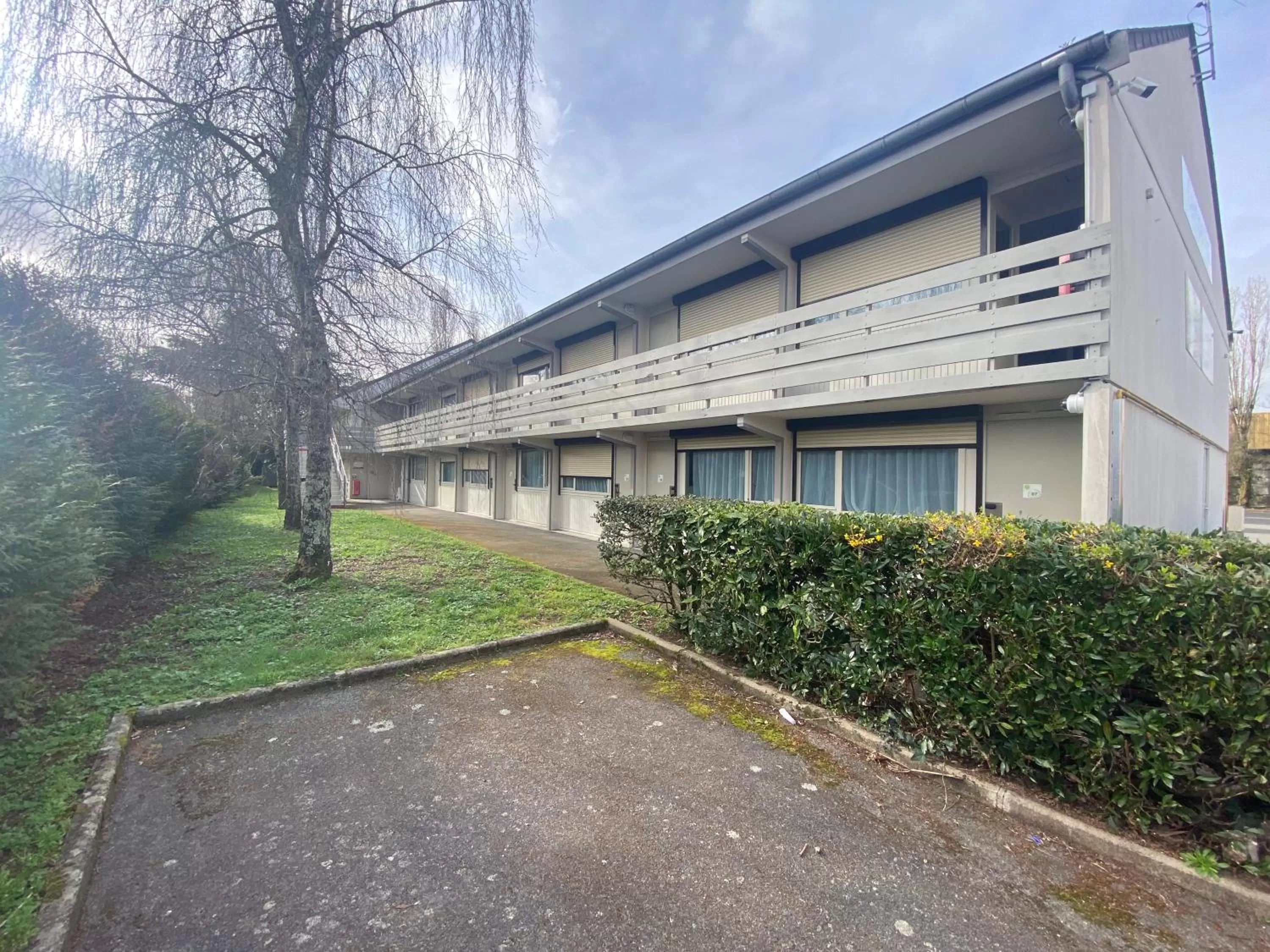 Facade/entrance in Campanile Nantes ~ Rezé Aéroport