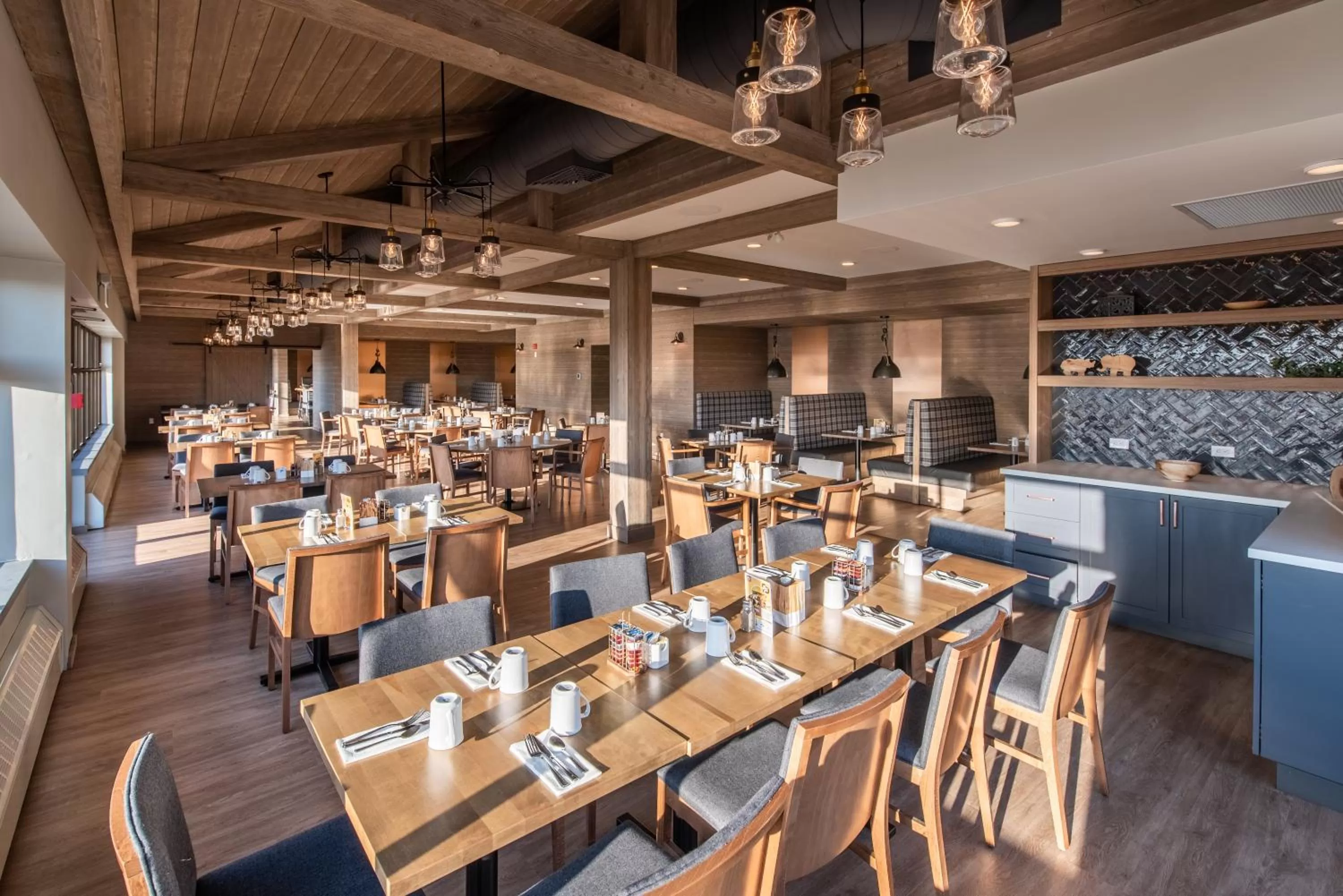 Restaurant/places to eat in Mill River Resort