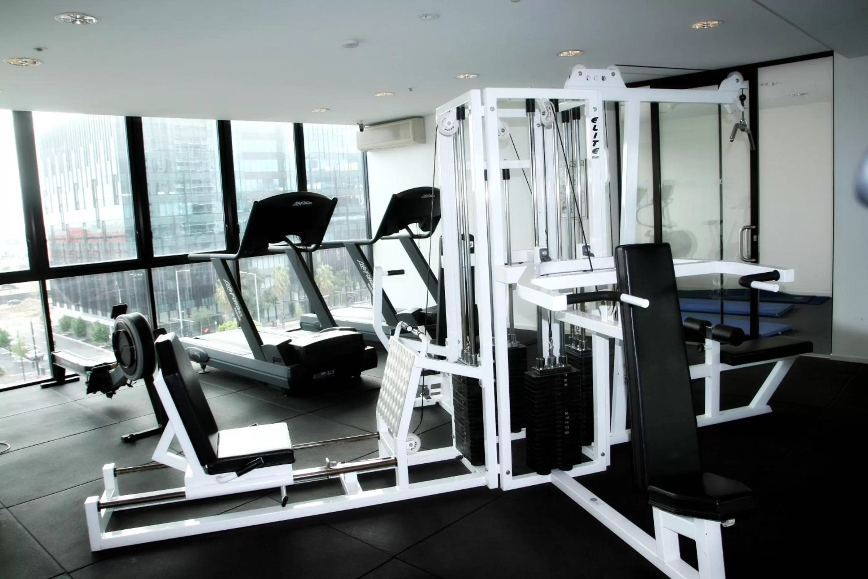 Fitness centre/facilities in Docklands Private Collection - NEWQUAY