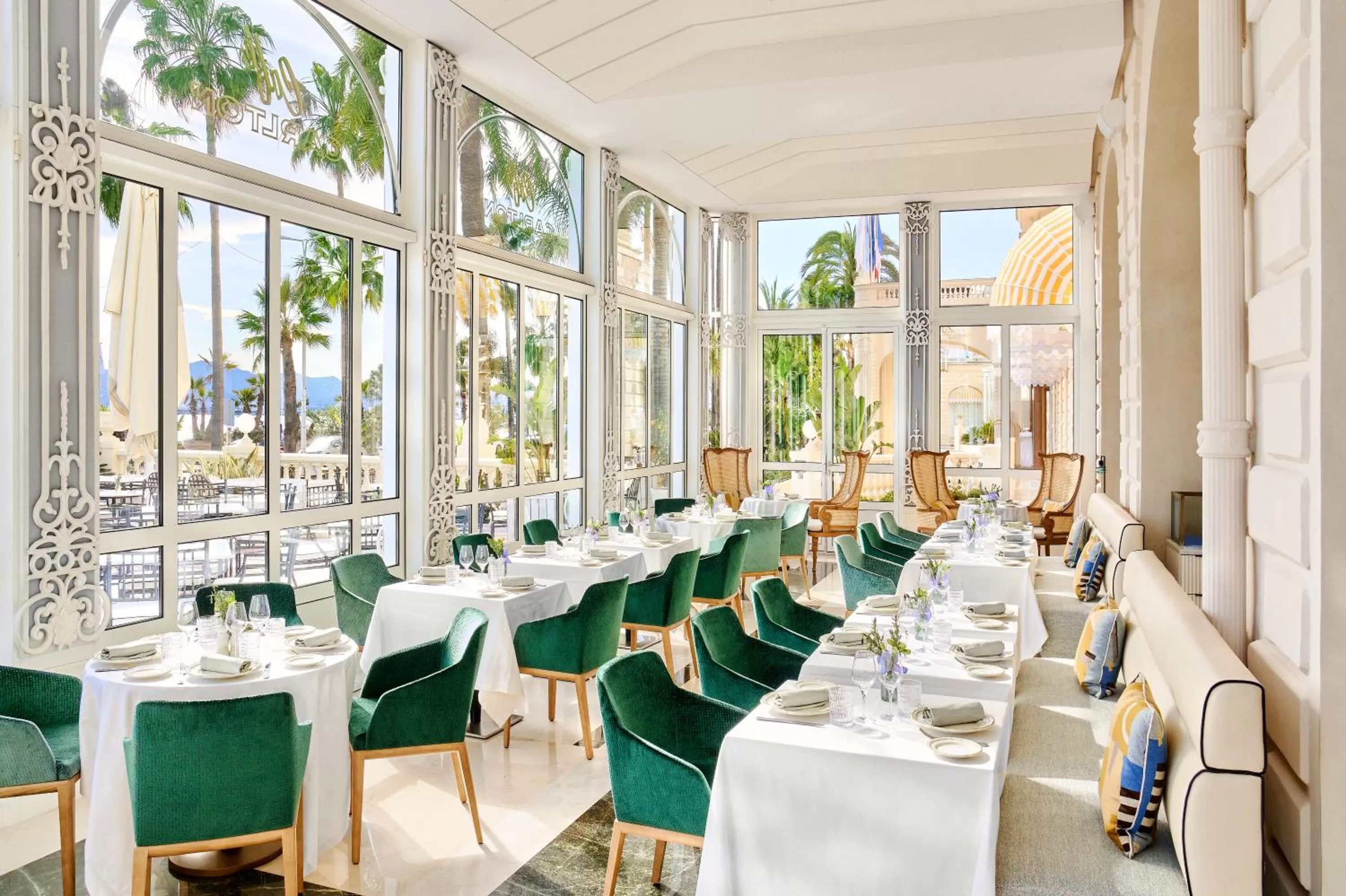 Restaurant/places to eat in Carlton Cannes, a Regent Hotel