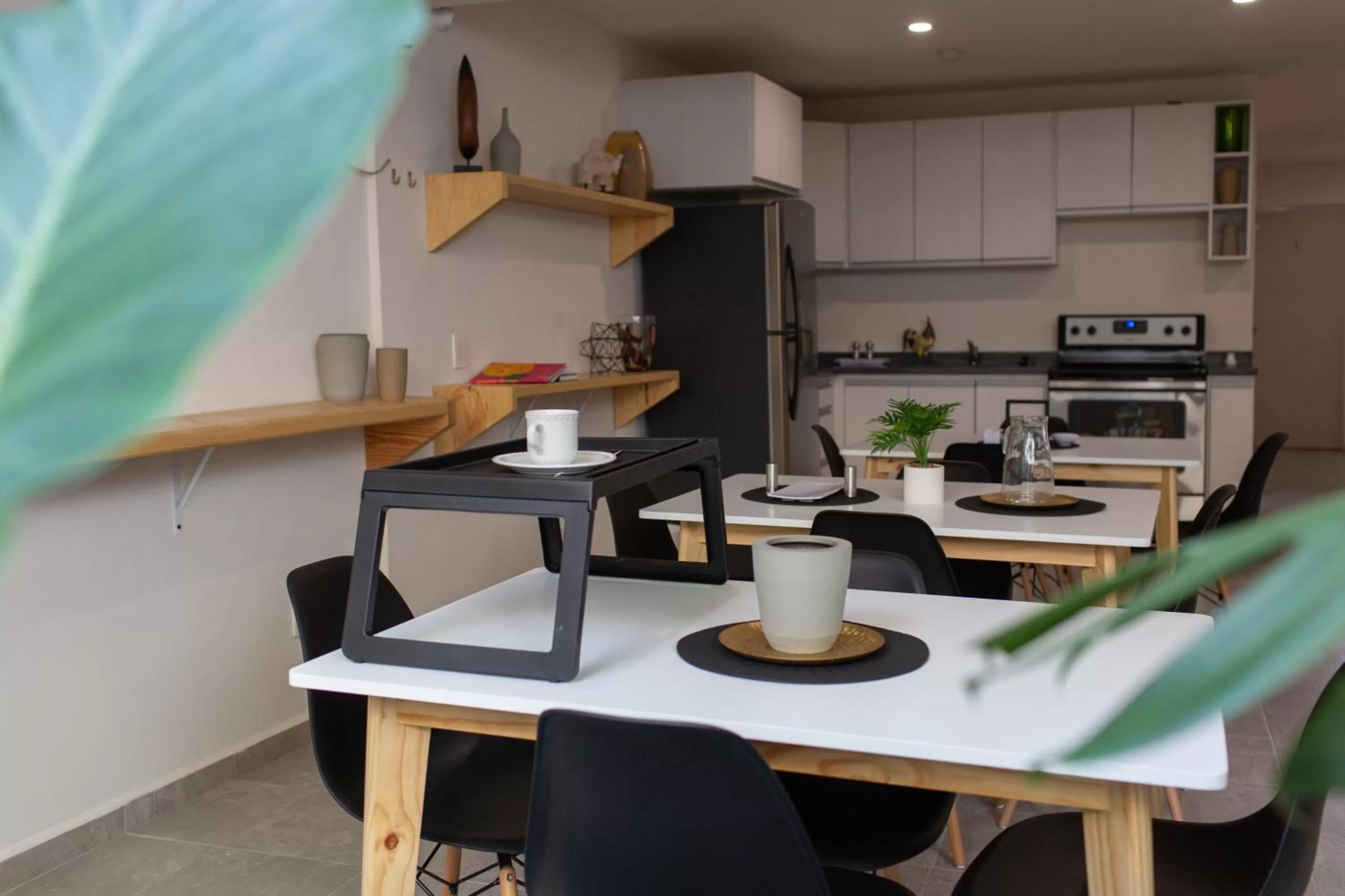 Breakfast, Kitchen/Kitchenette in Casa Finlandia Boutique B&B