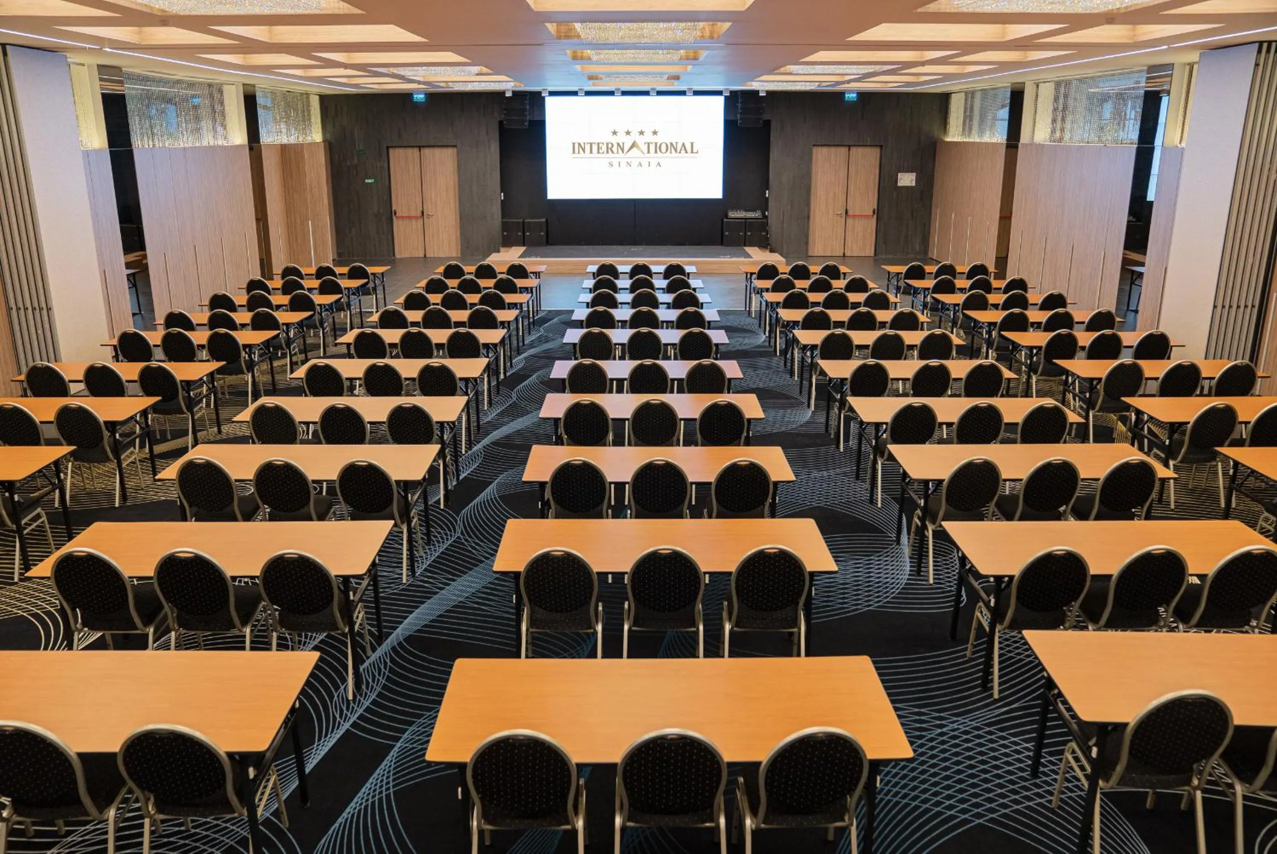 Business facilities in Hotel International