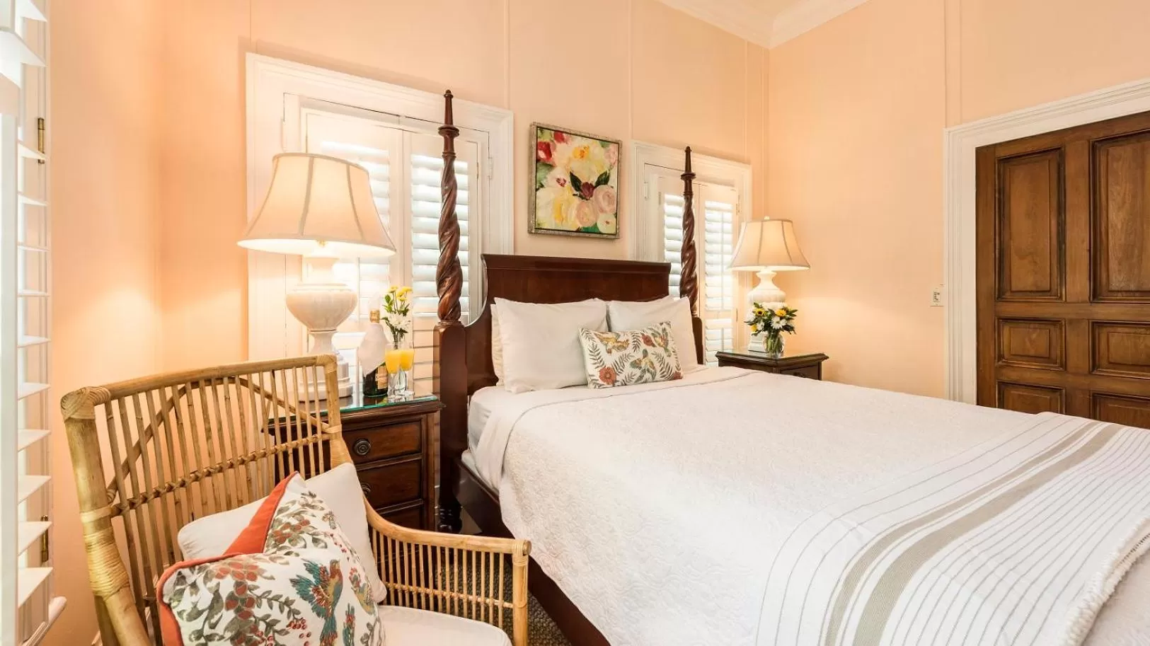 Bed in Old Town Manor