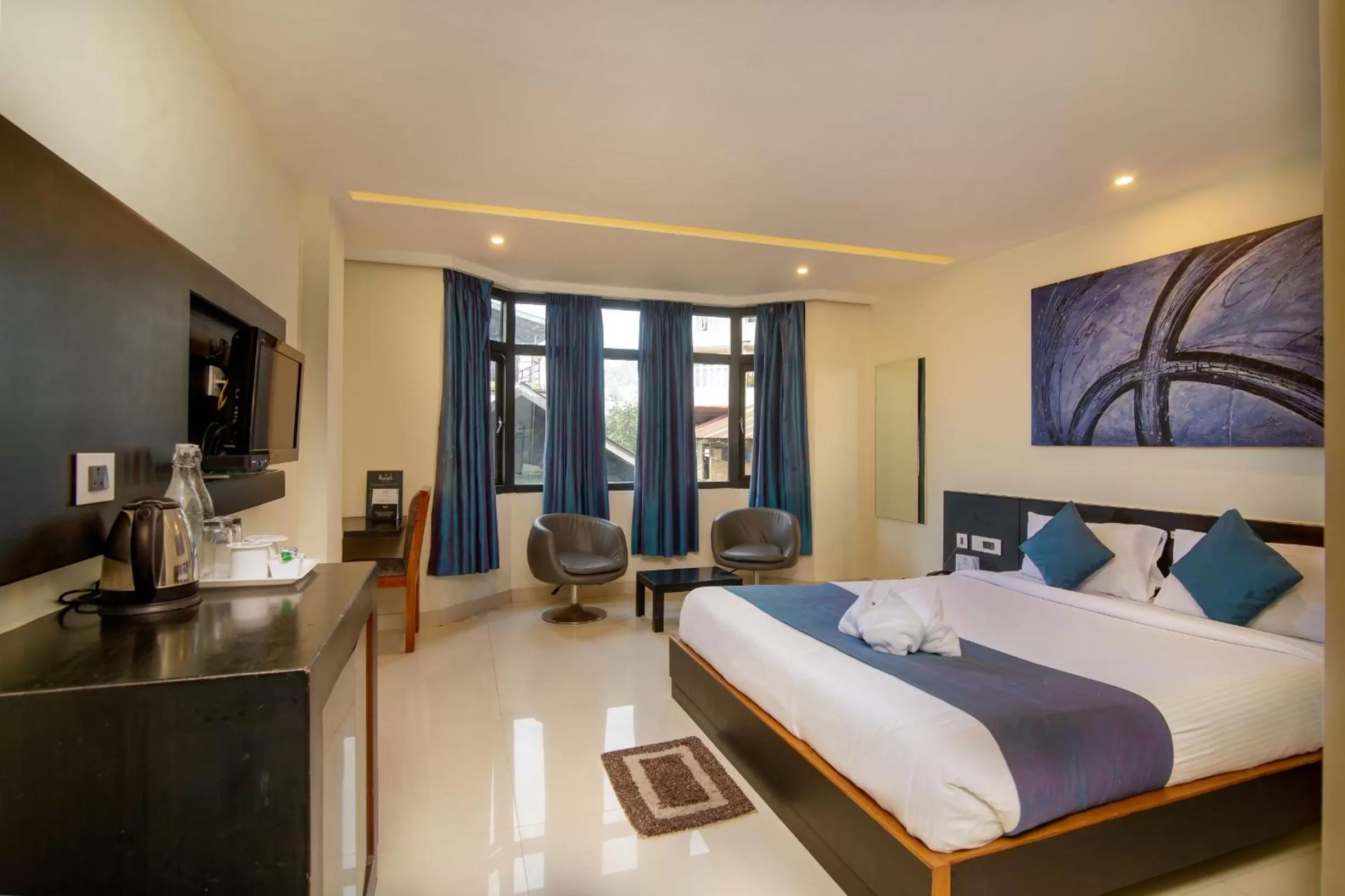 Bed in Muscatel Yavachi - 400 Mts from MG Marg