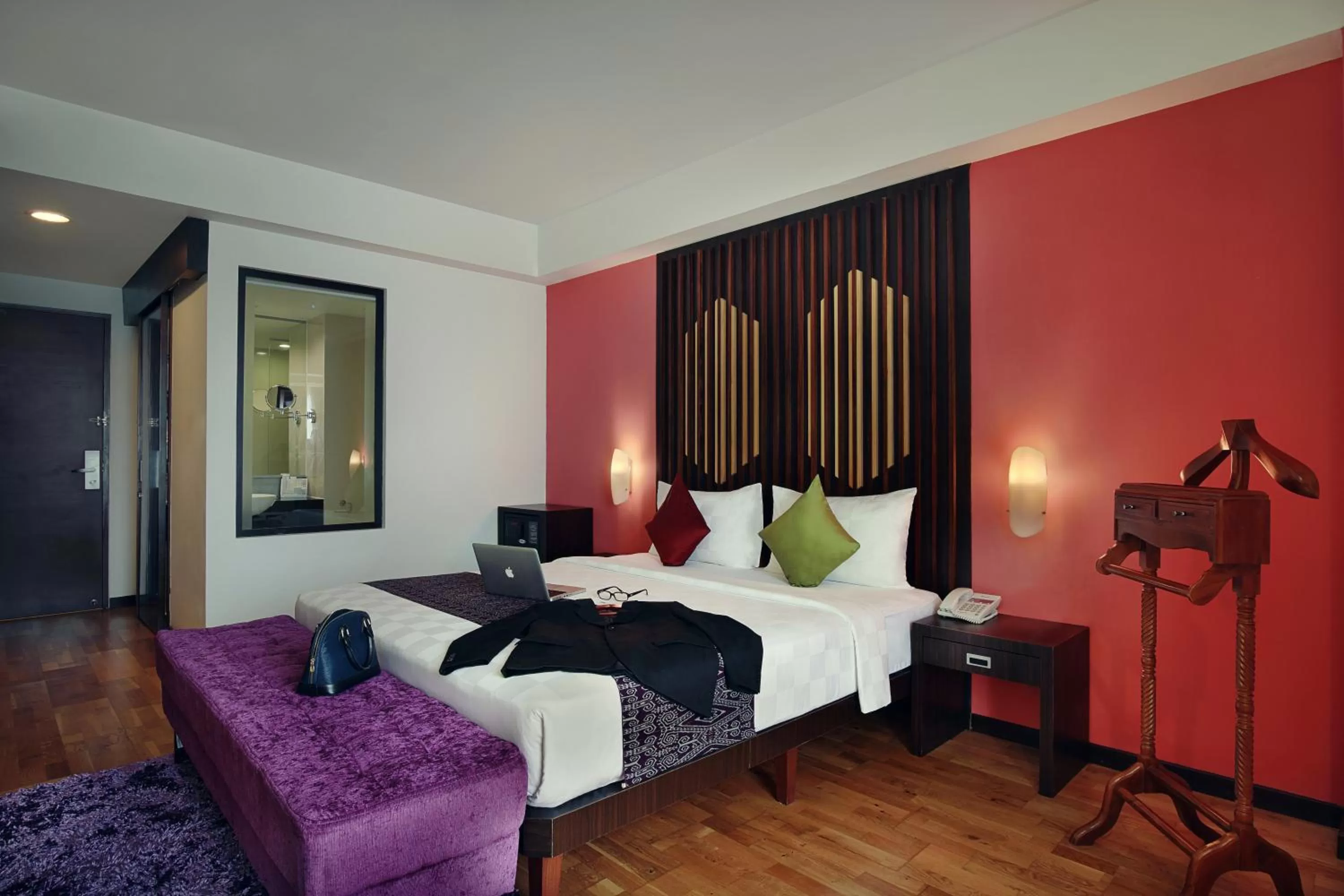 Photo of the whole room, Bed in Mercure Pontianak City Center