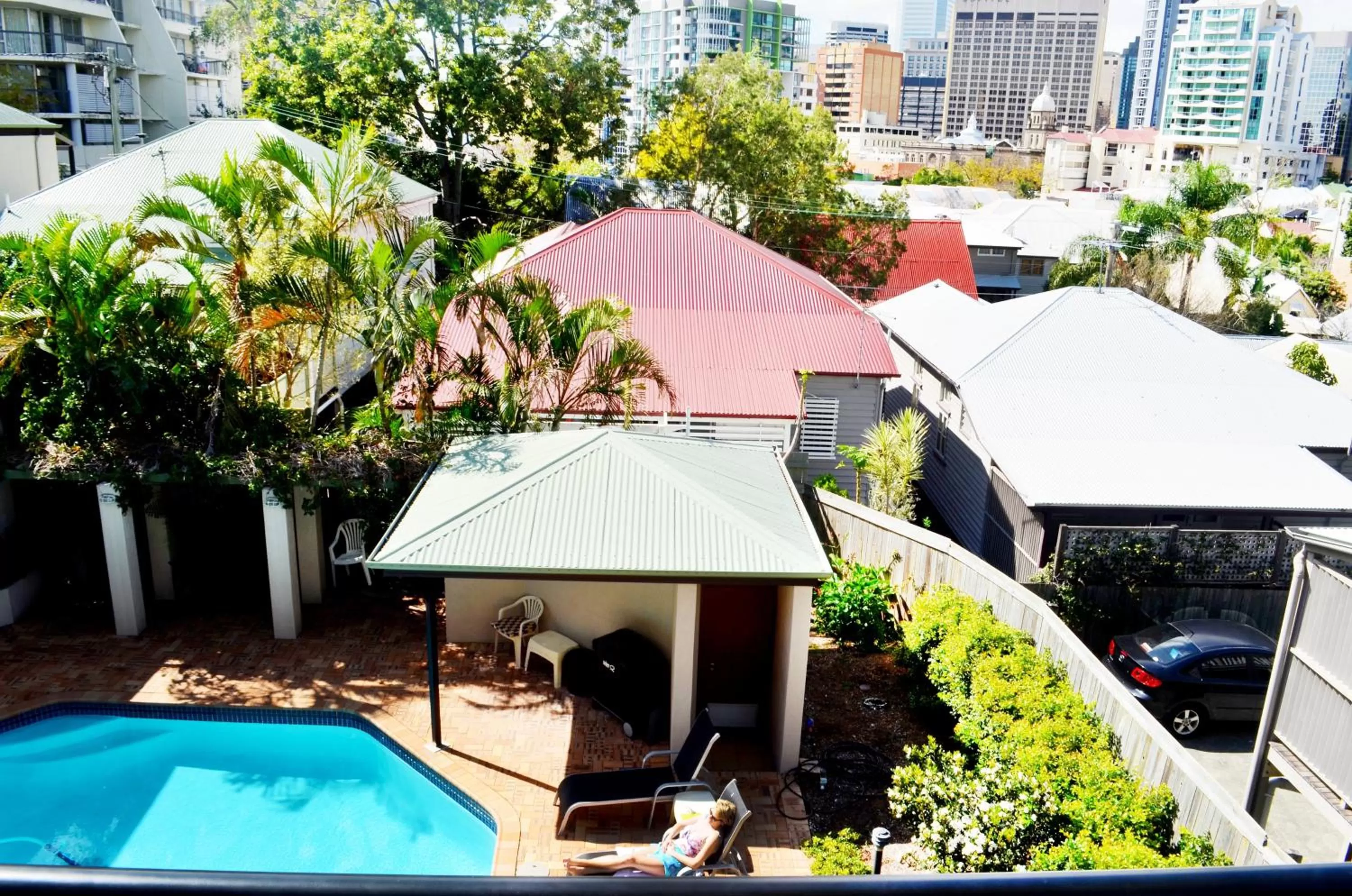 Spring in Spring Hill Mews Apartments