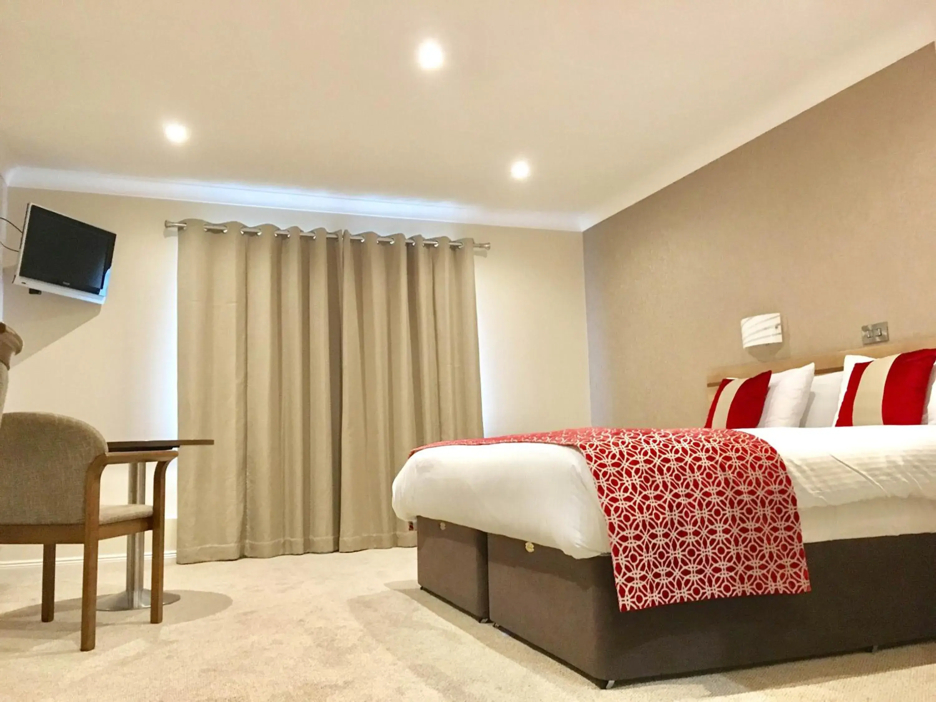 Double Room in The Lodge Hotel Double Room in The Lodge Hotel