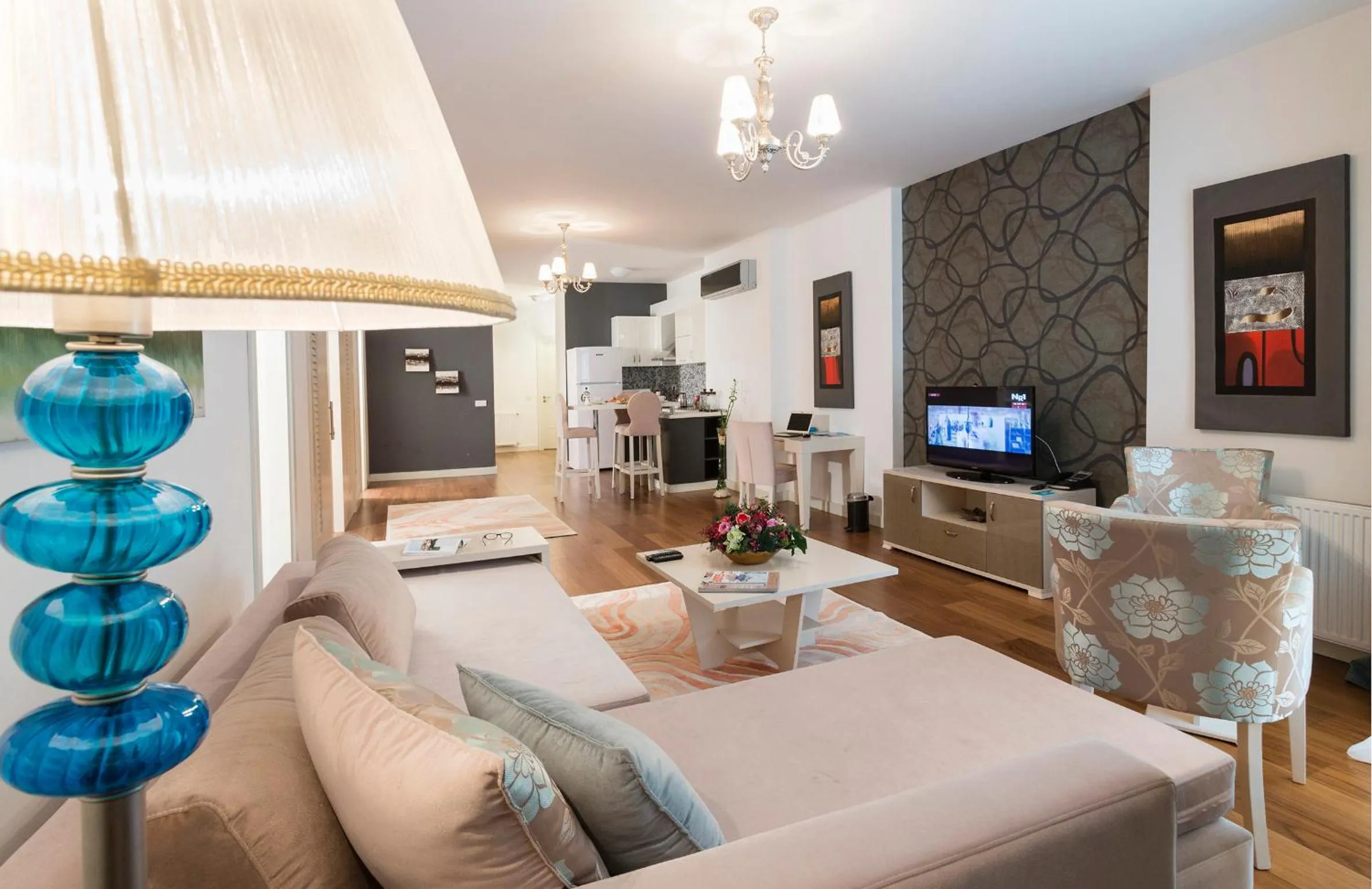 Photo of the whole room in Turkuaz Suites Bosphorus