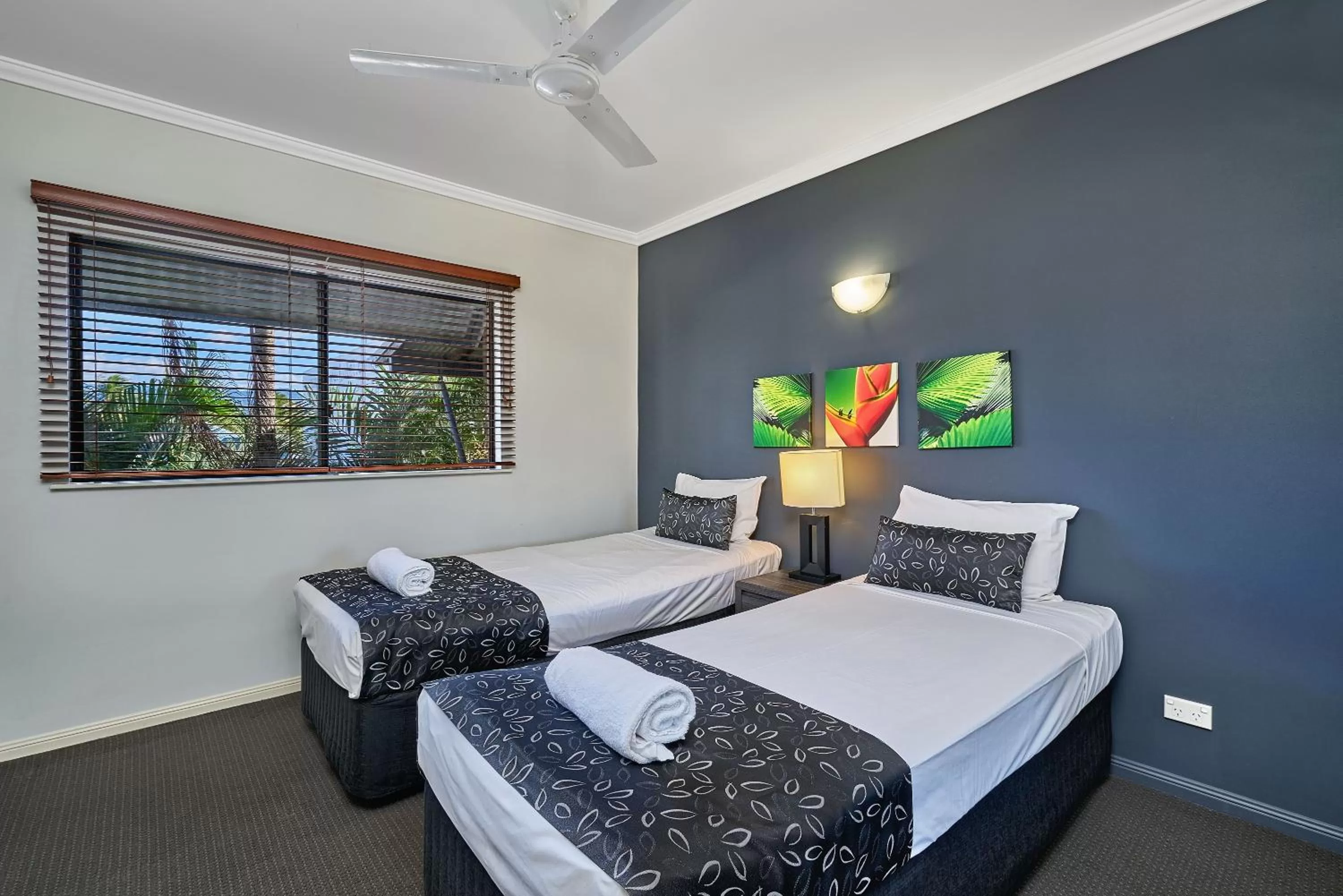 Bed in Getaway On Grafton