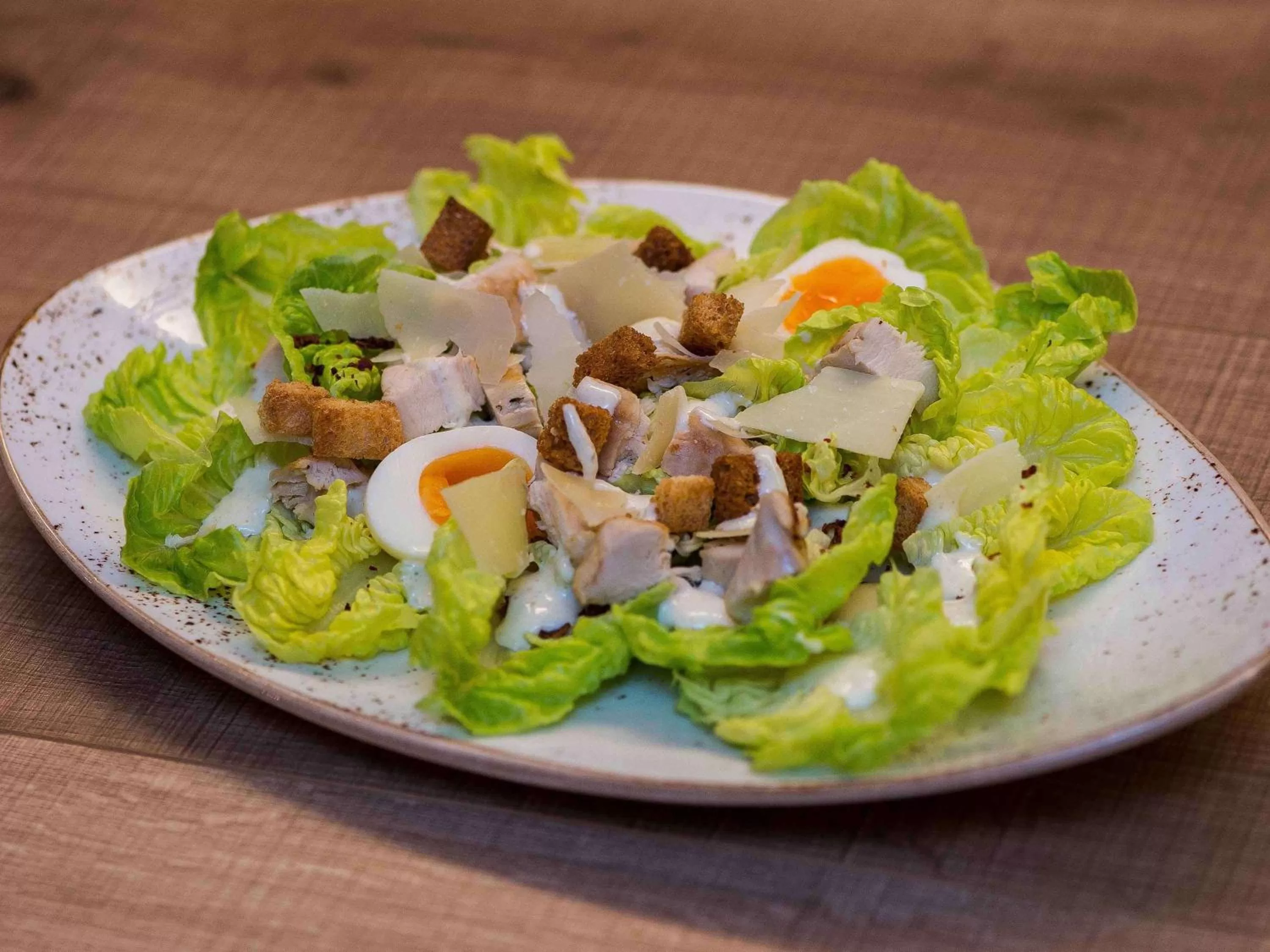 Lounge or bar in Novotel Lisboa