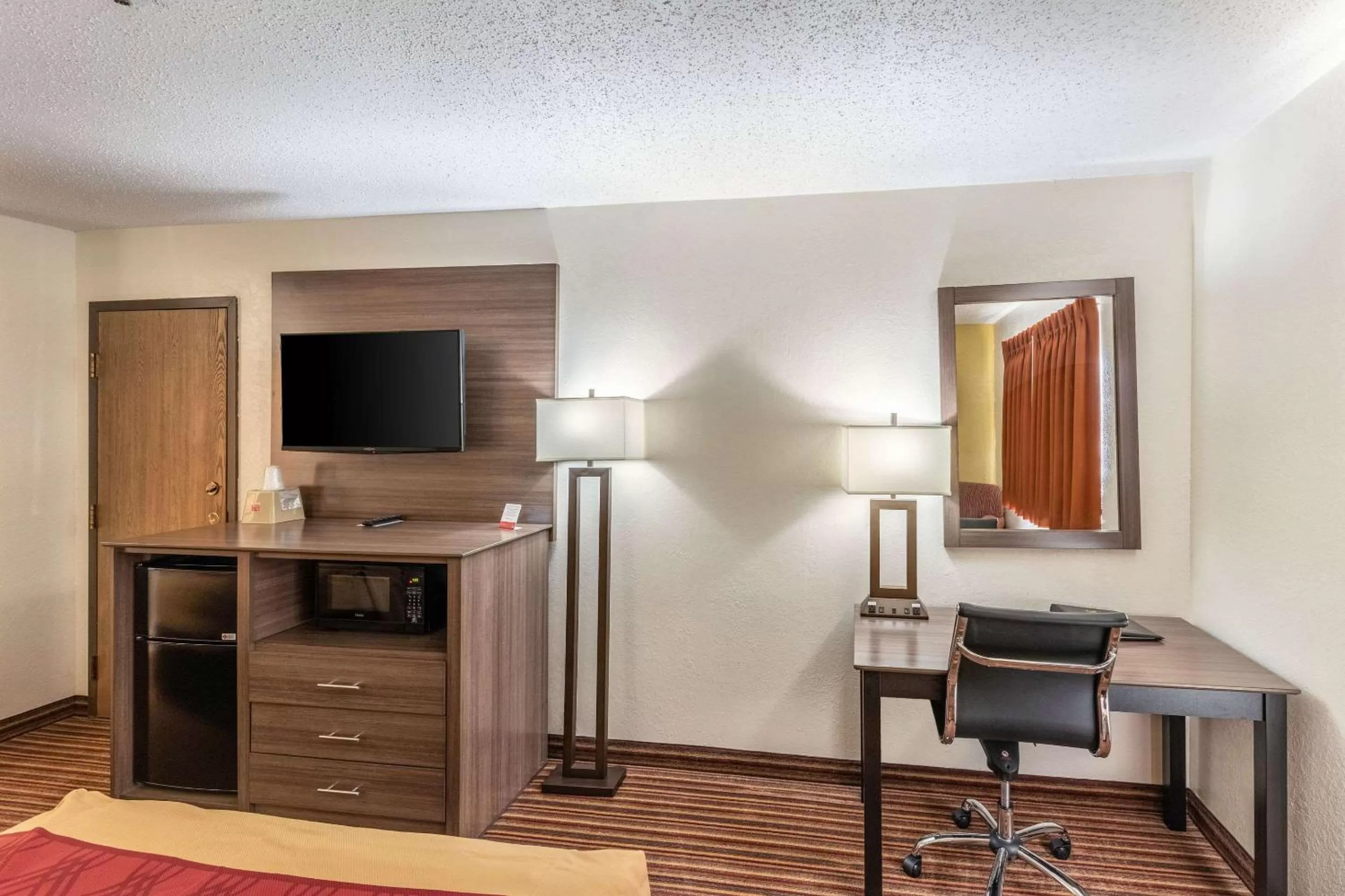 Photo of the whole room in Econo Lodge Inn & Suites Mckinney - Plano North