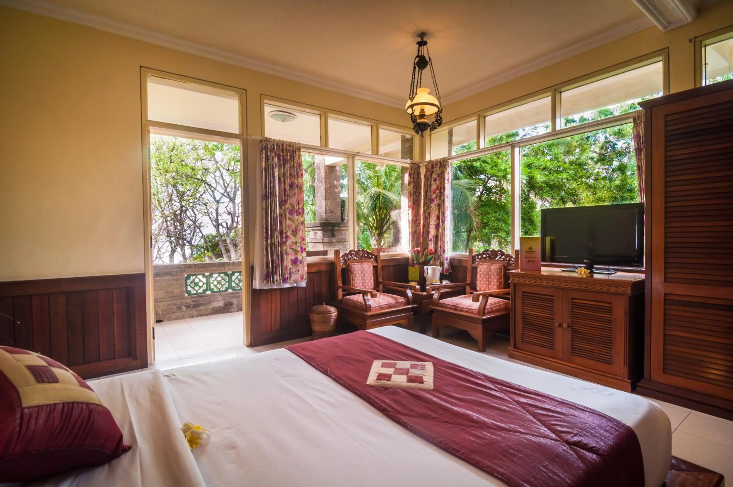 Deluxe Room With Extrabed in Melasti Kuta Bungalows & Spa