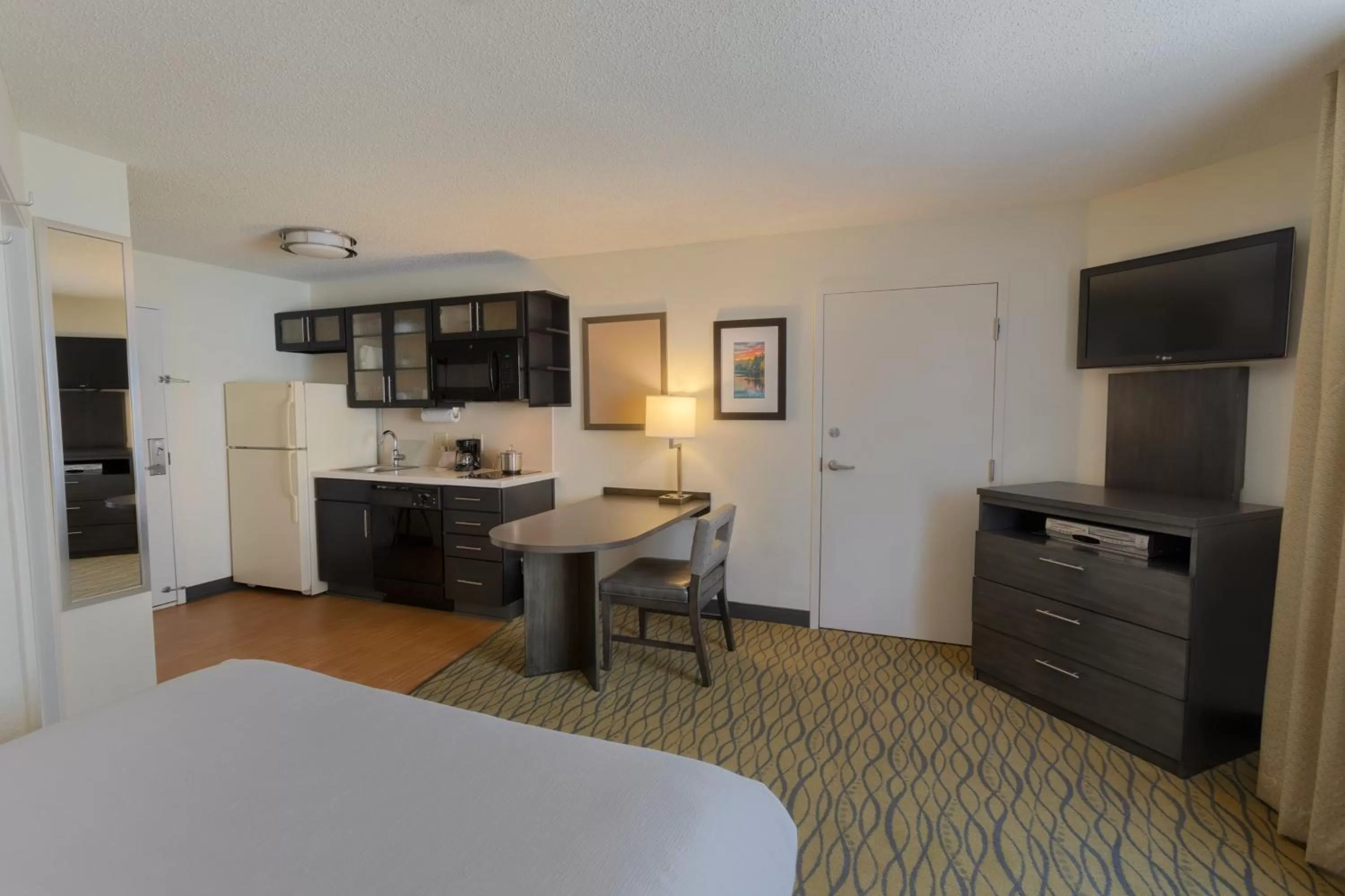 Photo of the whole room in Candlewood Suites Rogers-Bentonville by IHG