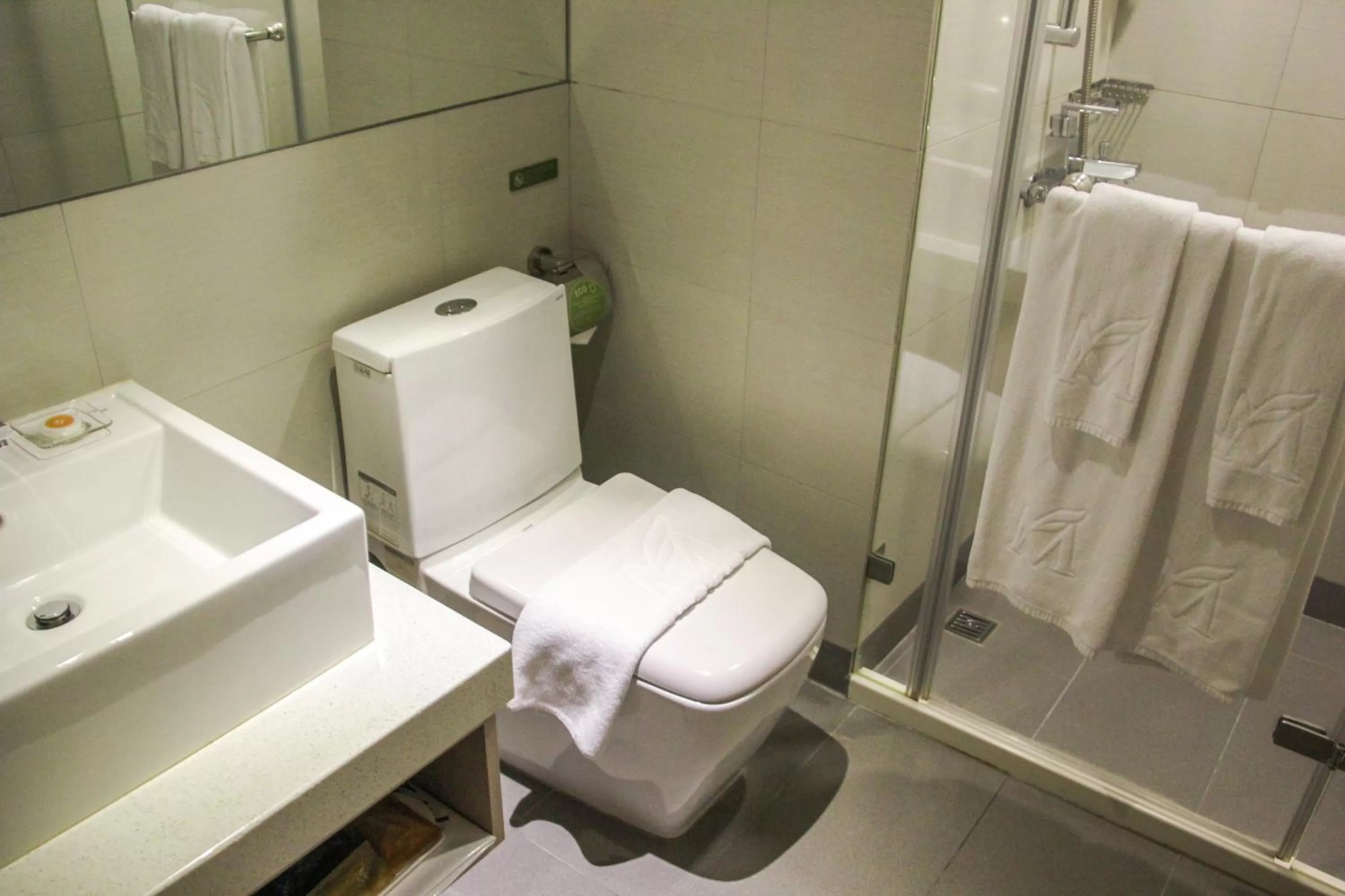 Bathroom in Mellow Fields Hotel