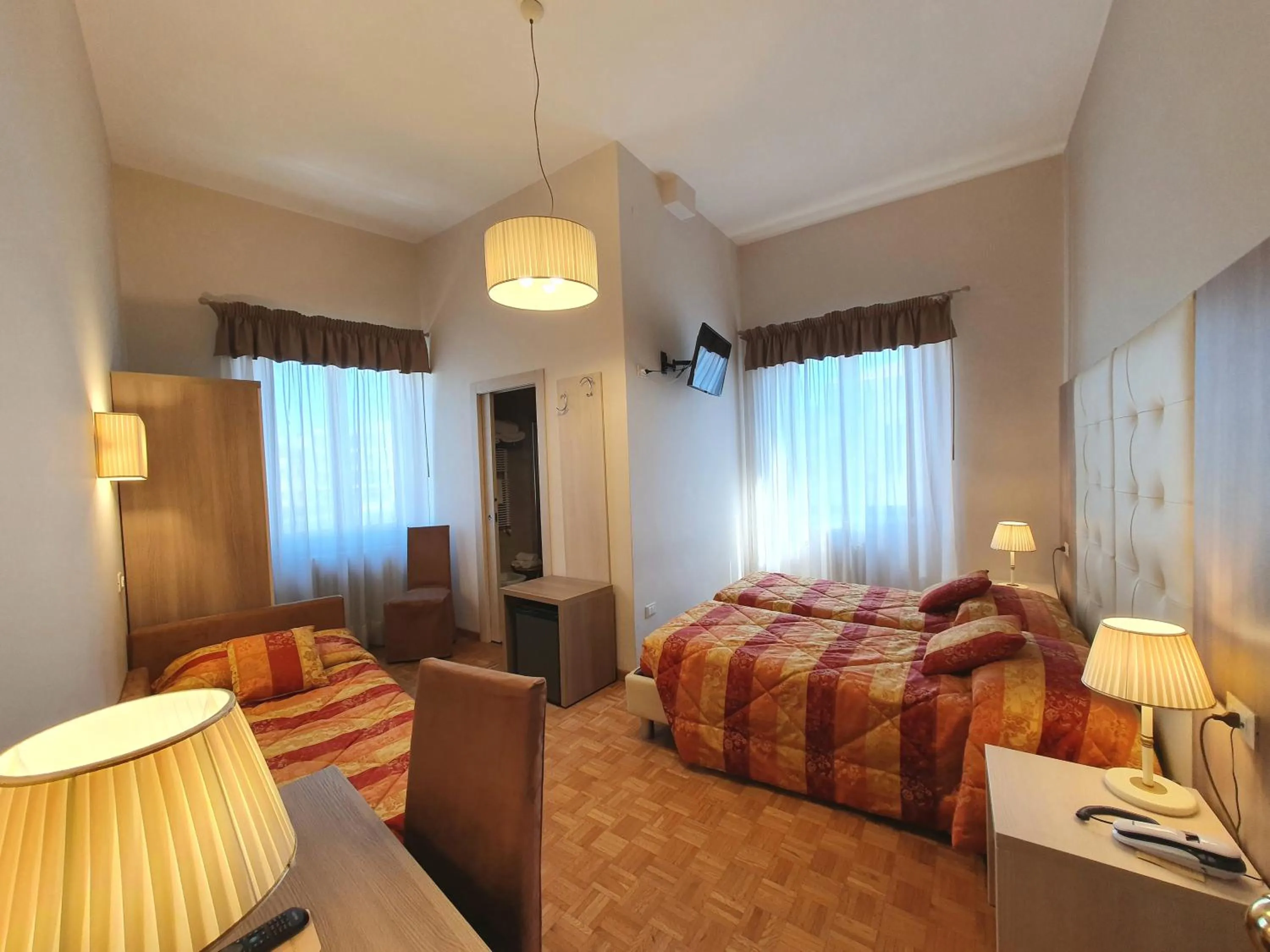 Bed in Hotel Continentale