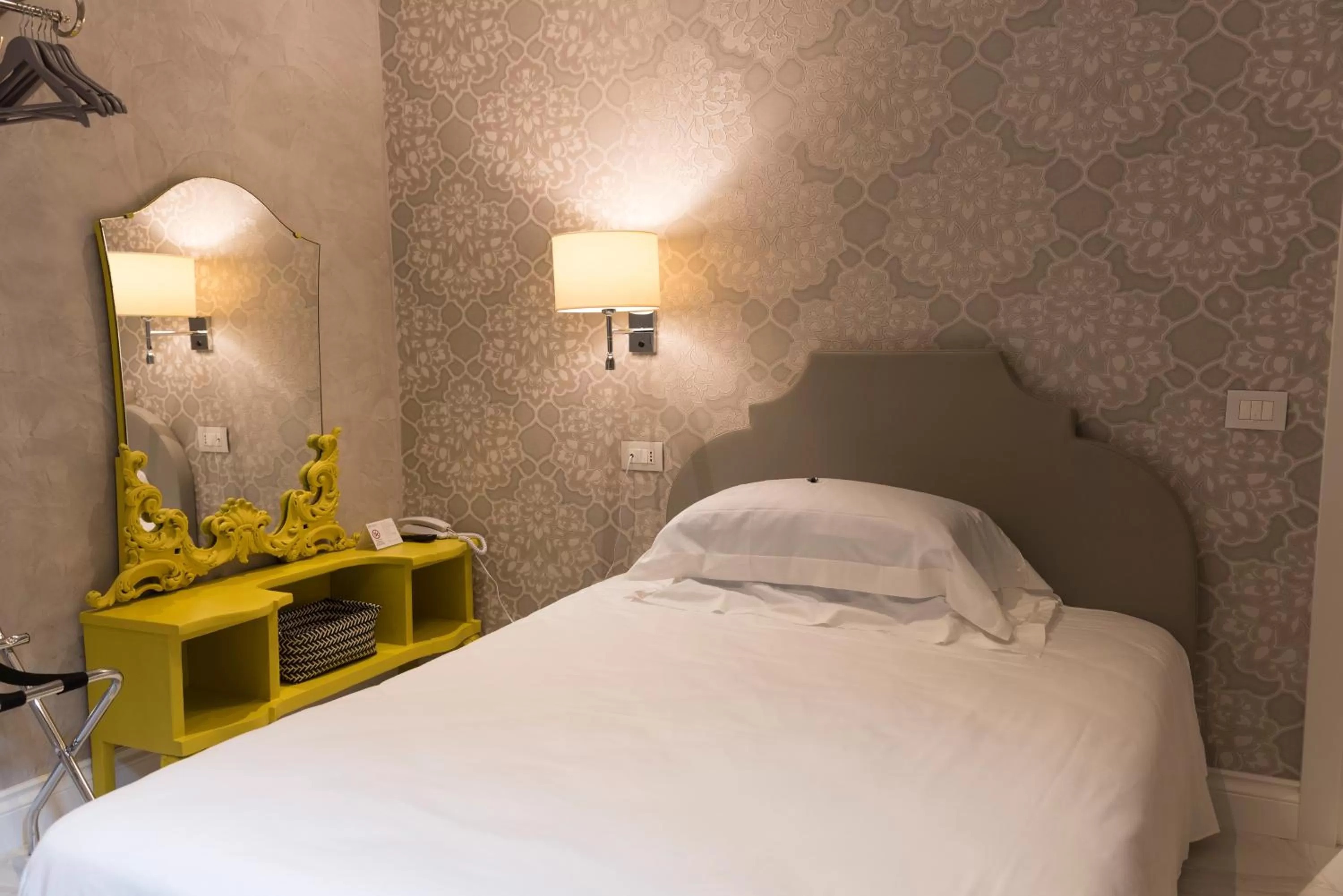 Bed in Altavilla Boutique Hotel