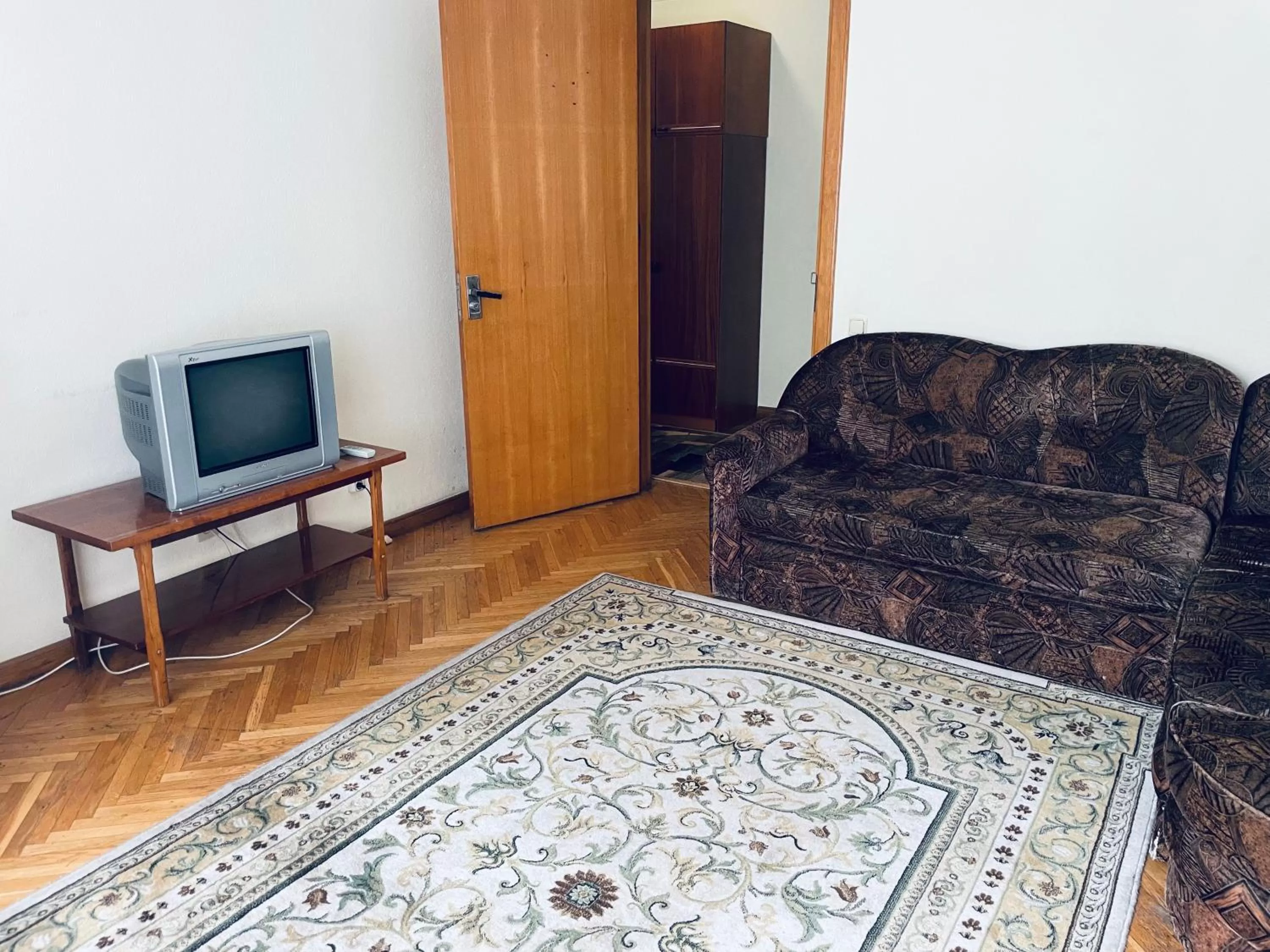 TV/Entertainment Center in Hotel Prydesnyansky