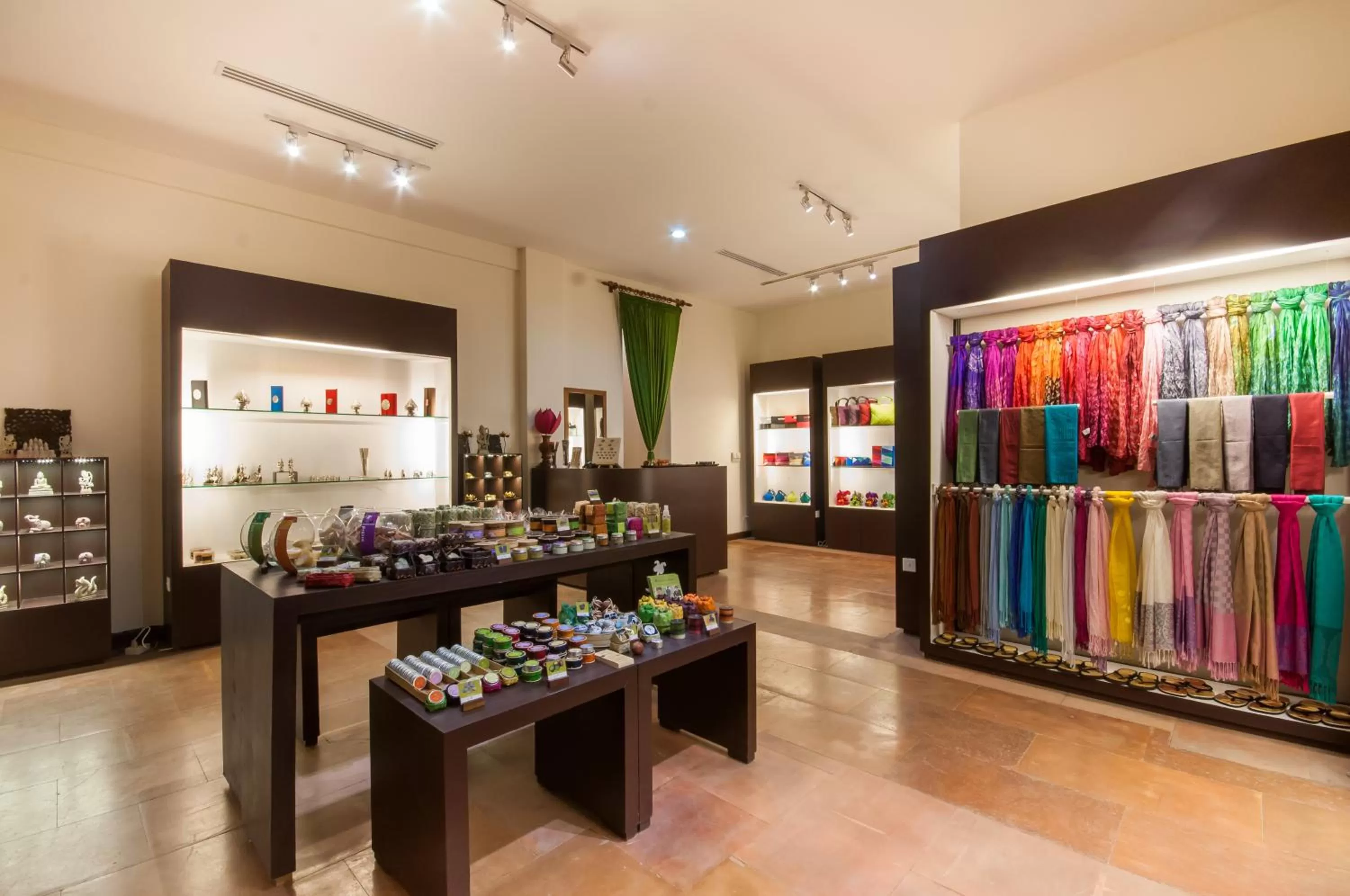 On-site shops in Lotus Blanc Resort
