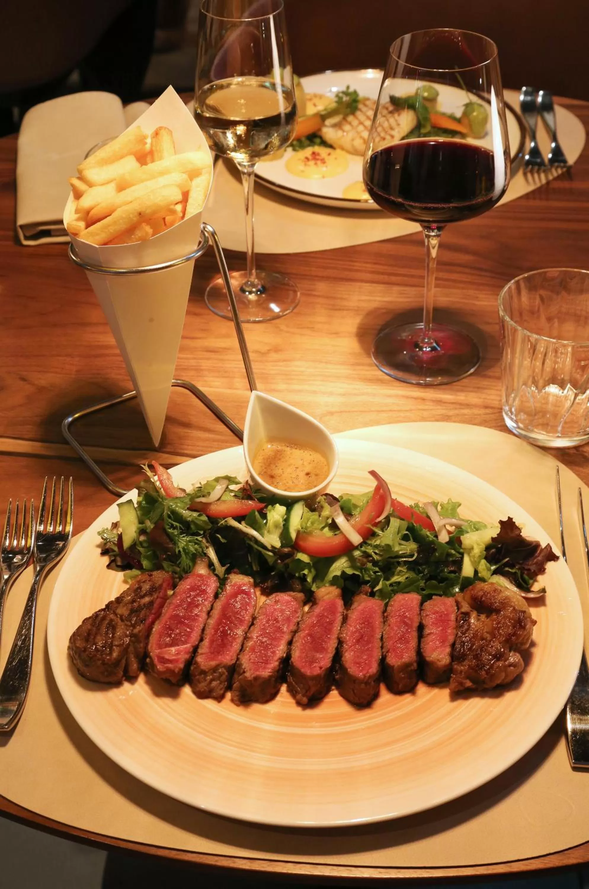 Food and drinks, Lunch and Dinner in Boutique Hotel 'Hof ter Duinen'