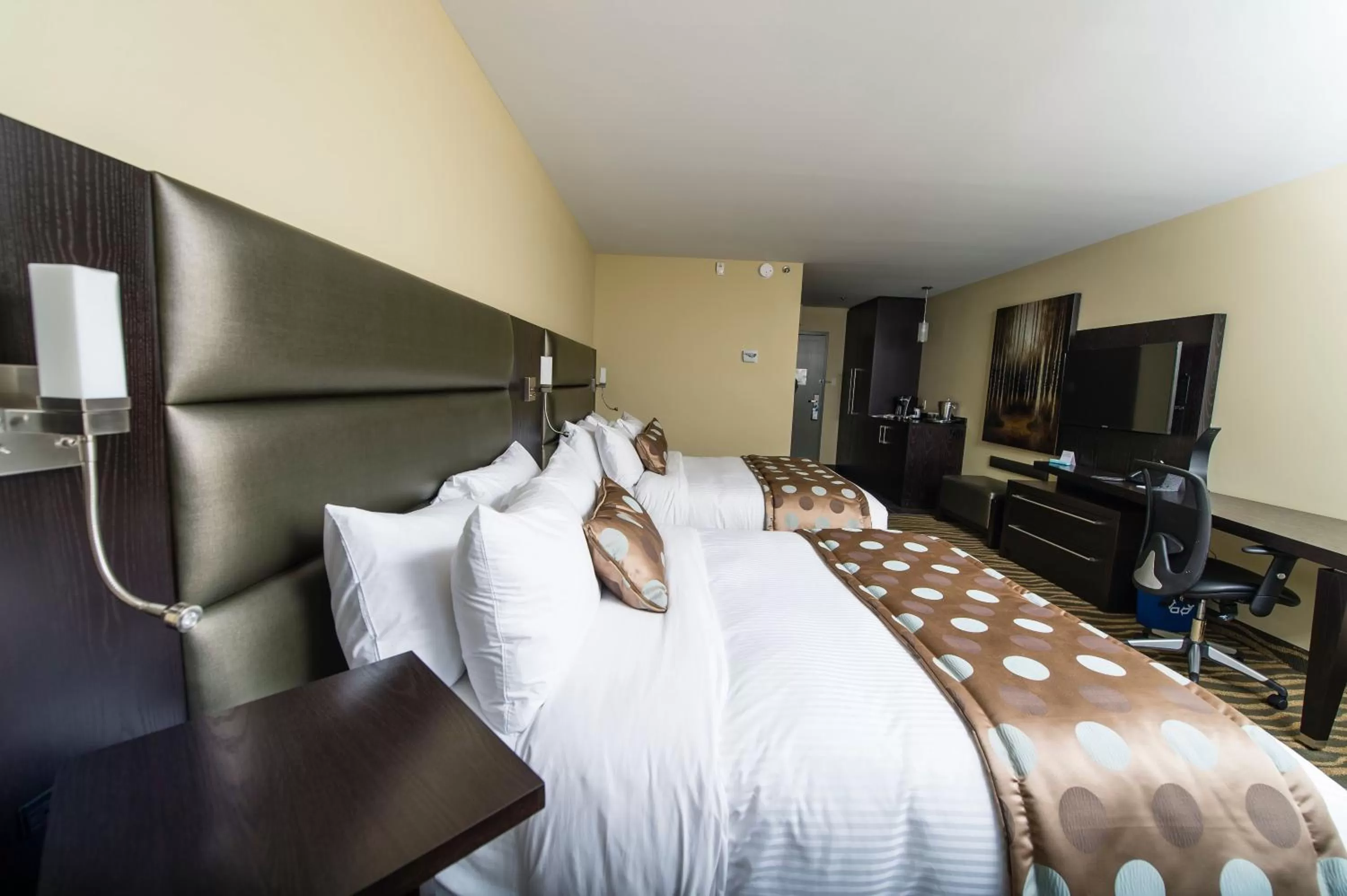 Photo of the whole room, Bed in Hotel Levesque