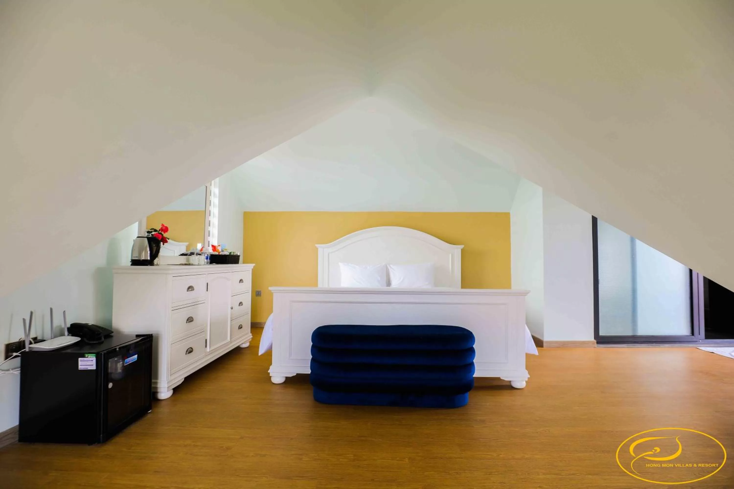 Bed in Hong Mon Villa