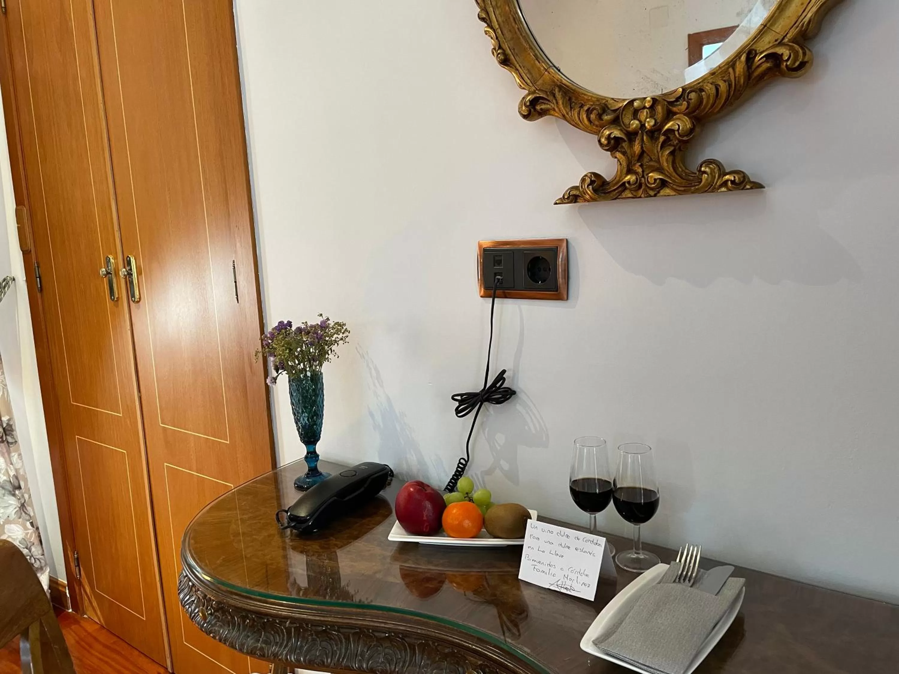 Decorative detail in La Llave de la Judería Hotel Boutique