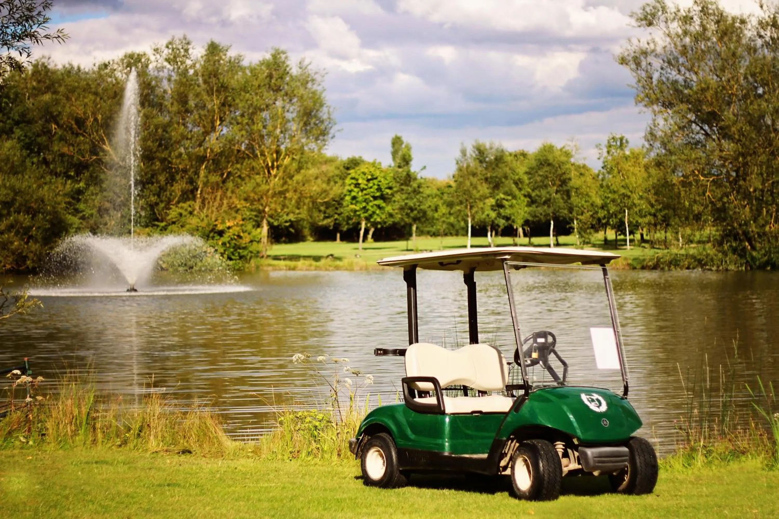 Day in Calderfields Golf & Country Club