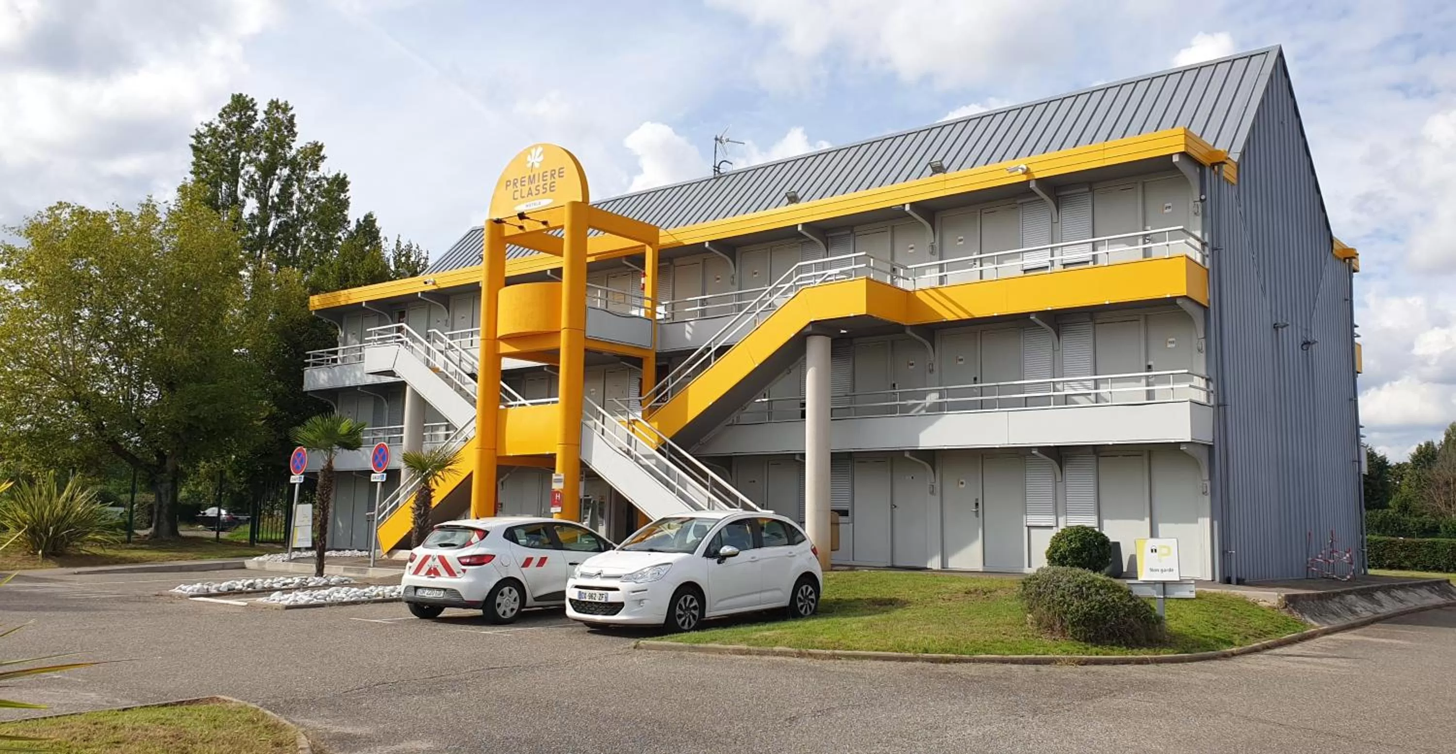 Property building in Premiere Classe Agen