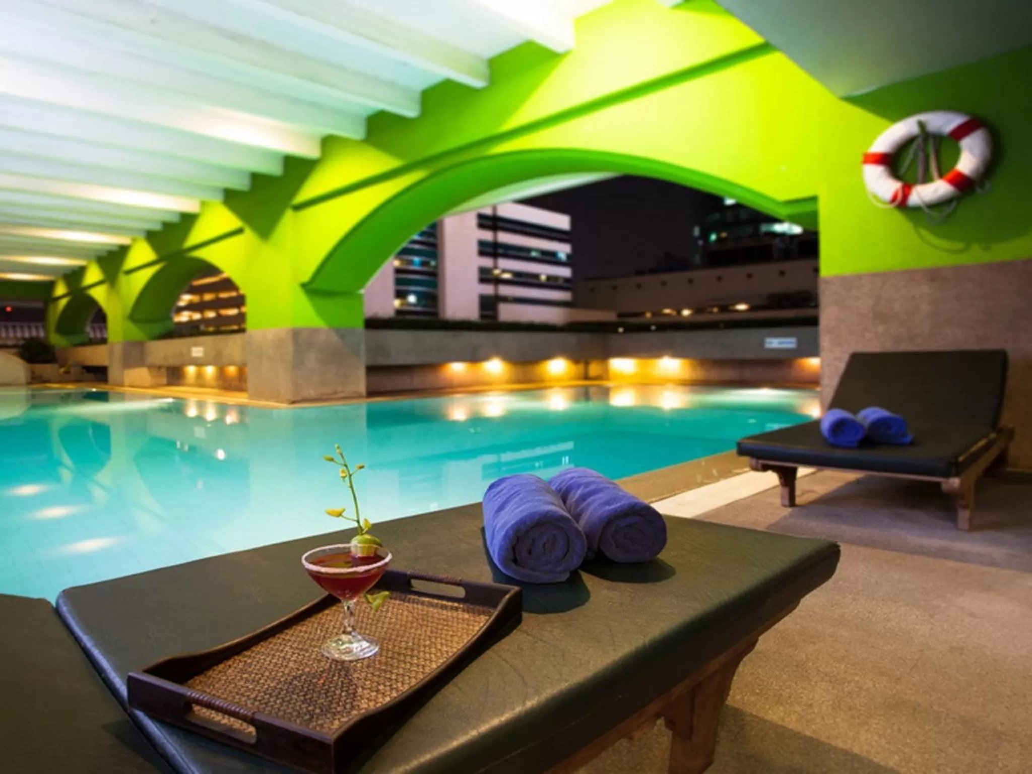 Swimming pool in Arnoma Hotel Bangkok