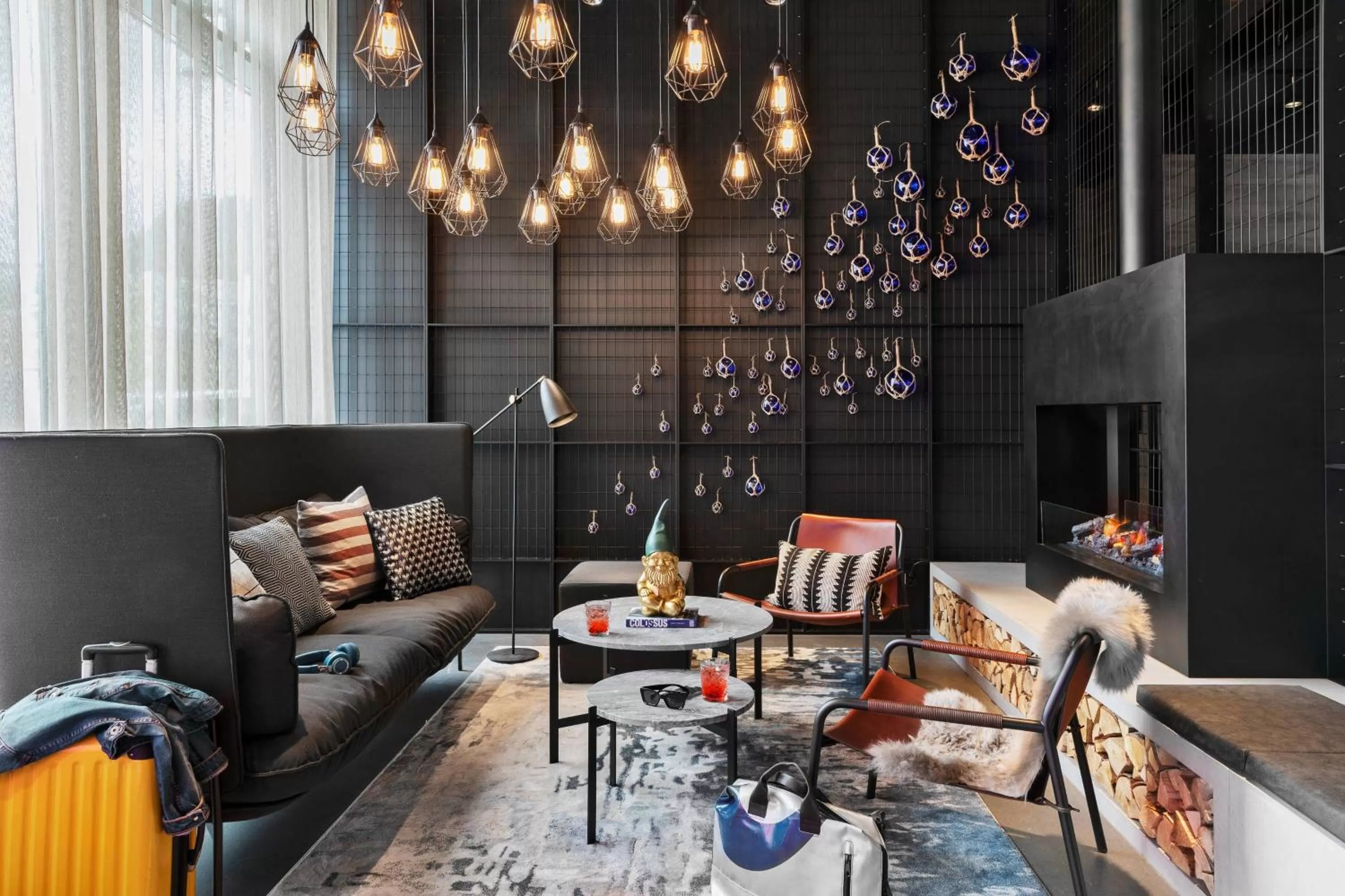 Lounge or bar in Moxy Bergen