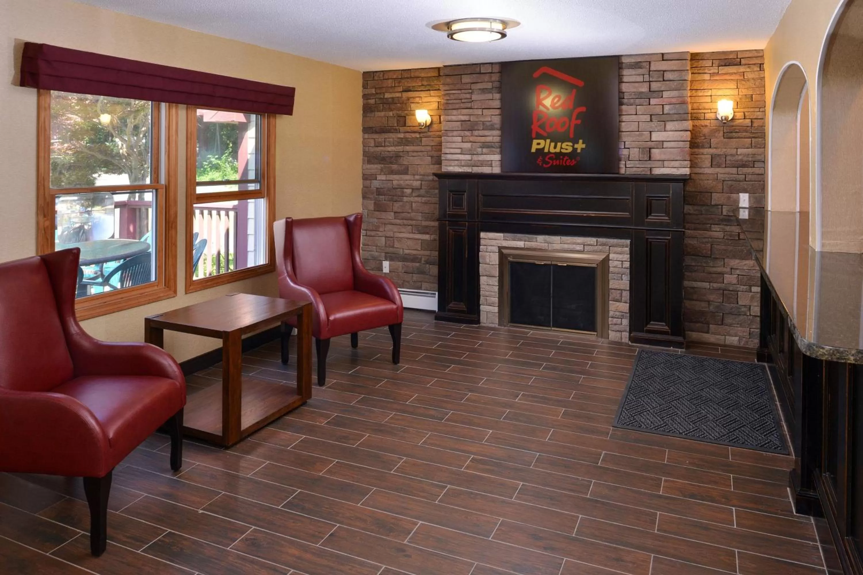 Lobby or reception in Red Roof Inn PLUS+ & Suites Guilford