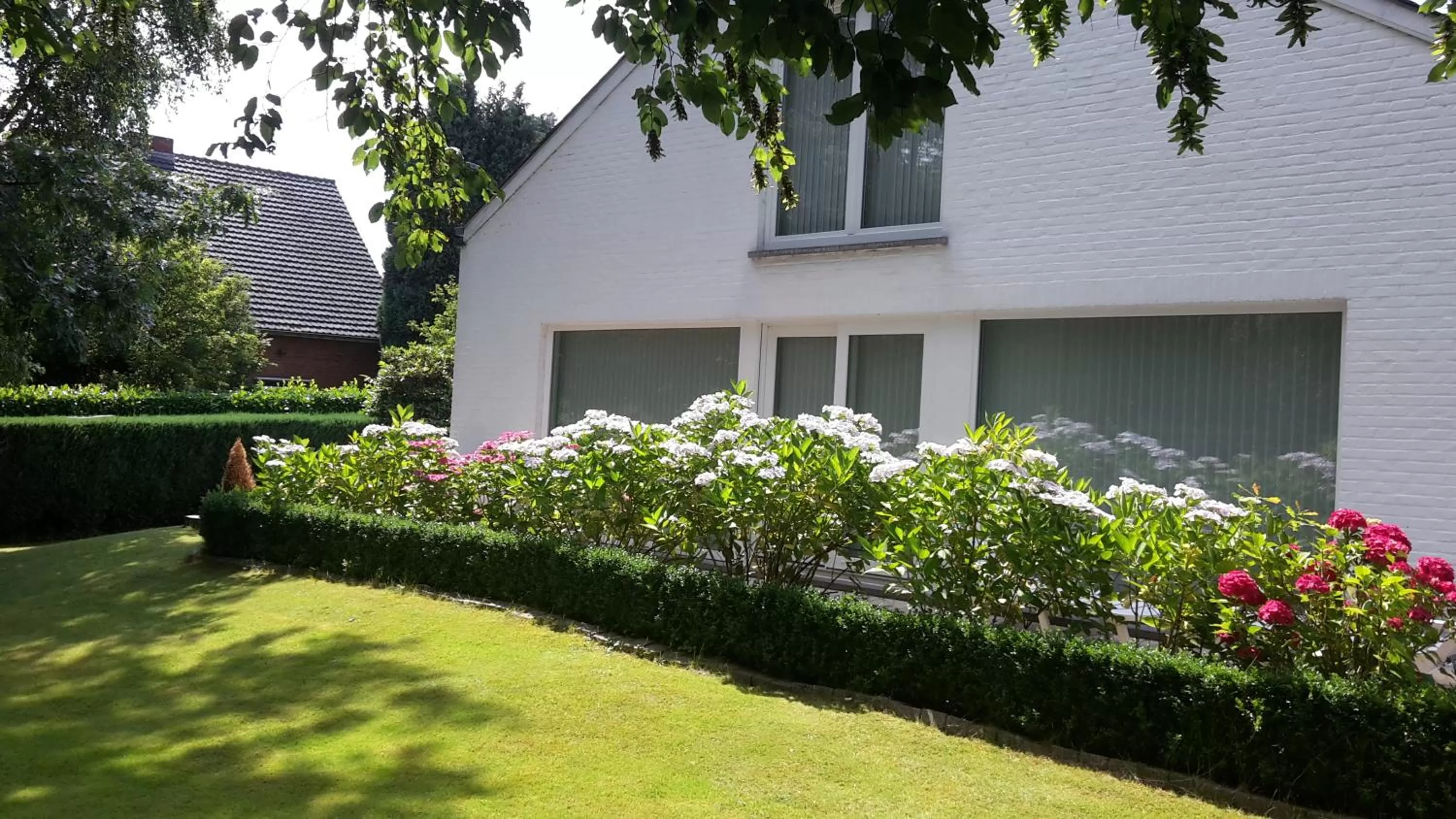 Garden view in B&B prince d’Orange Waterloo