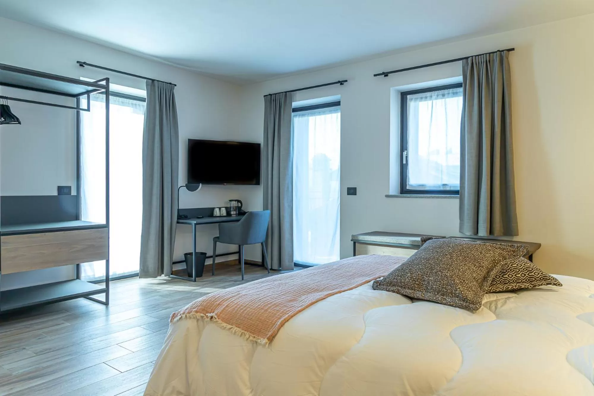 Photo of the whole room, Bed in Hotel Mon Émile