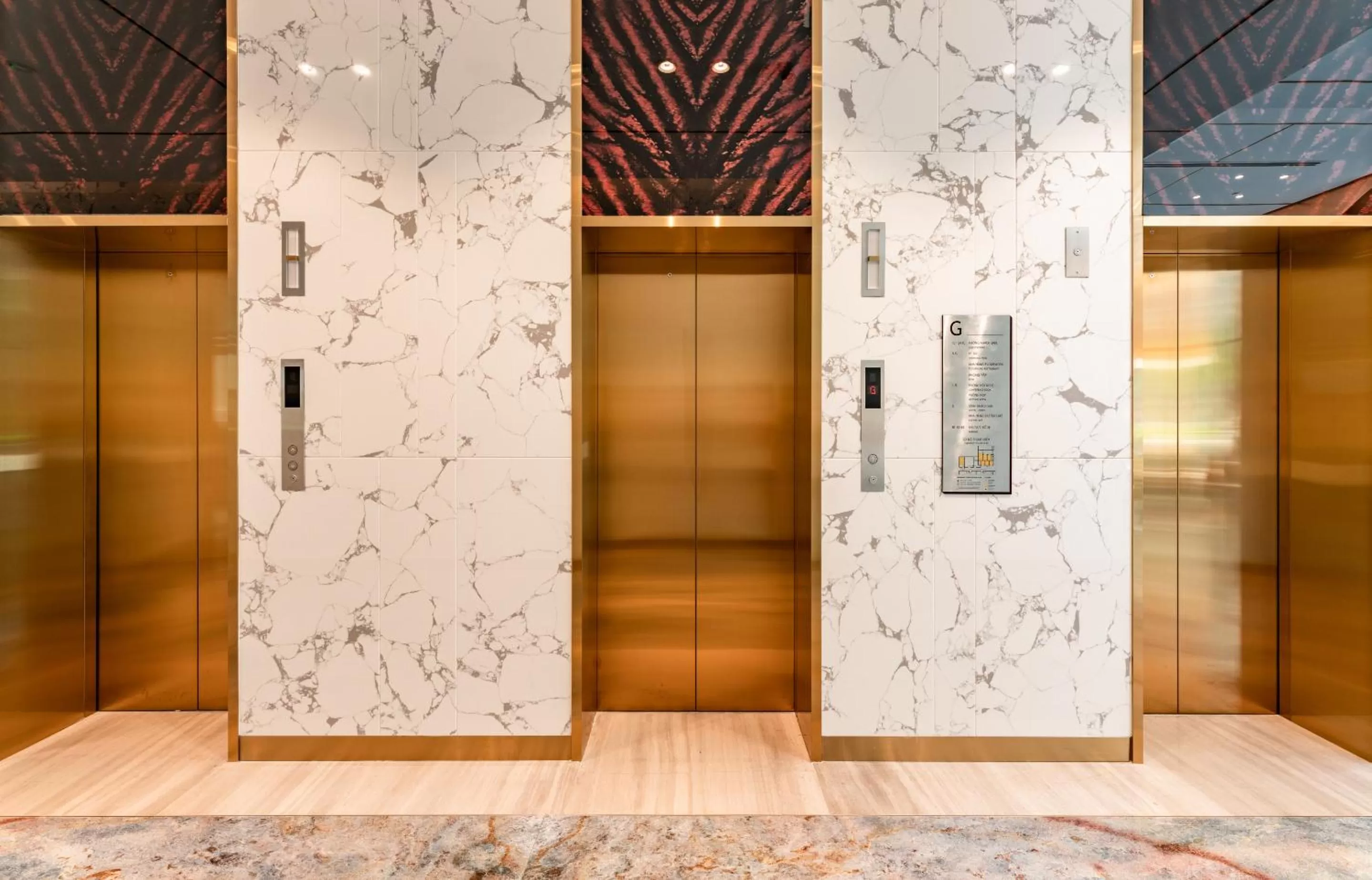 elevator in Eastin Hotel & Residences Hanoi