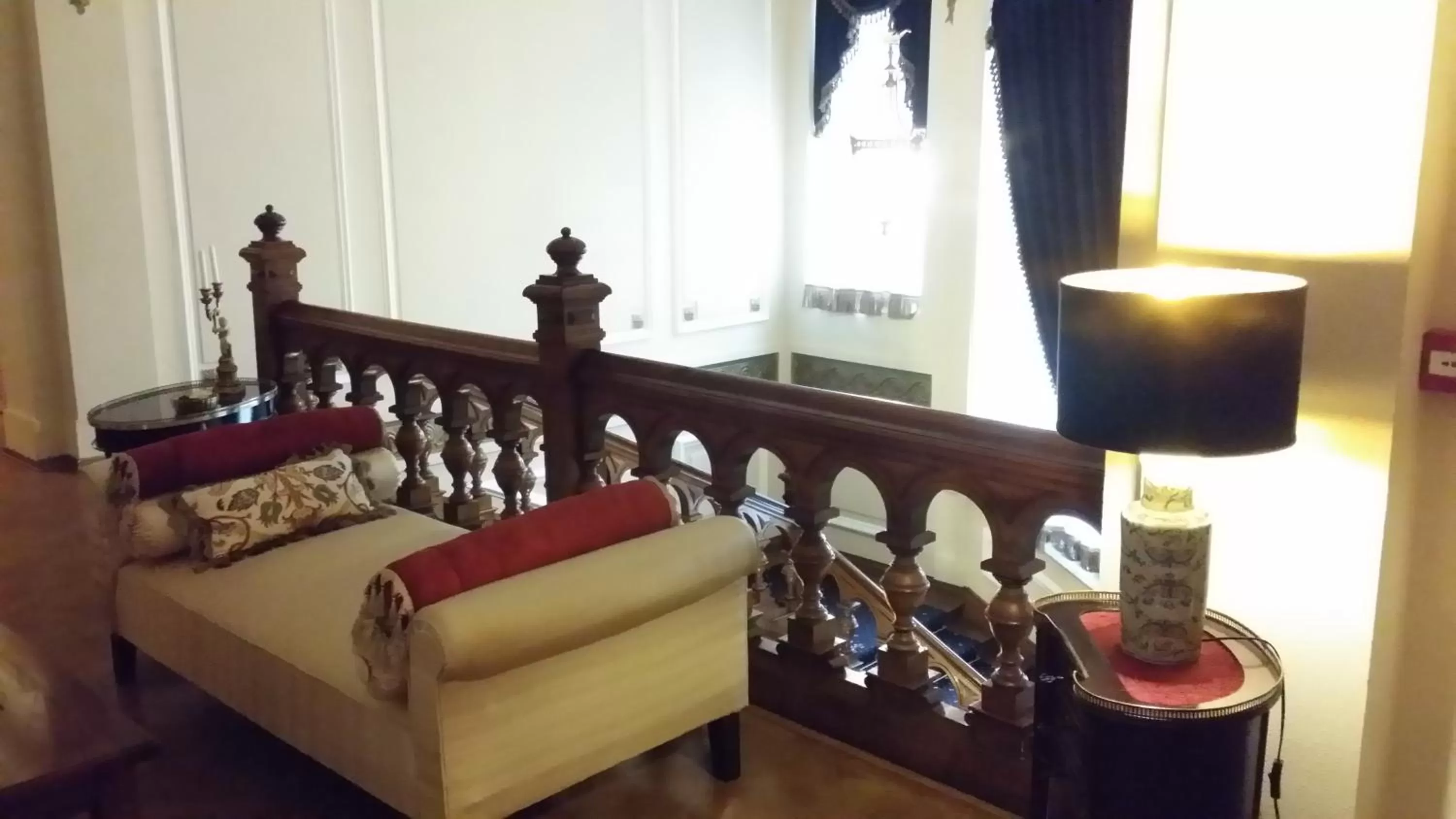 Decorative detail in Grand Boutique Hotel