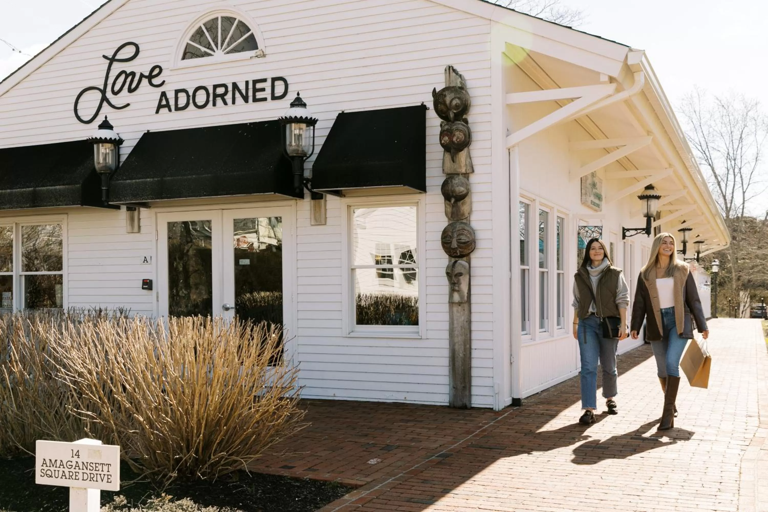 Shopping Area in The Roundtree, Amagansett