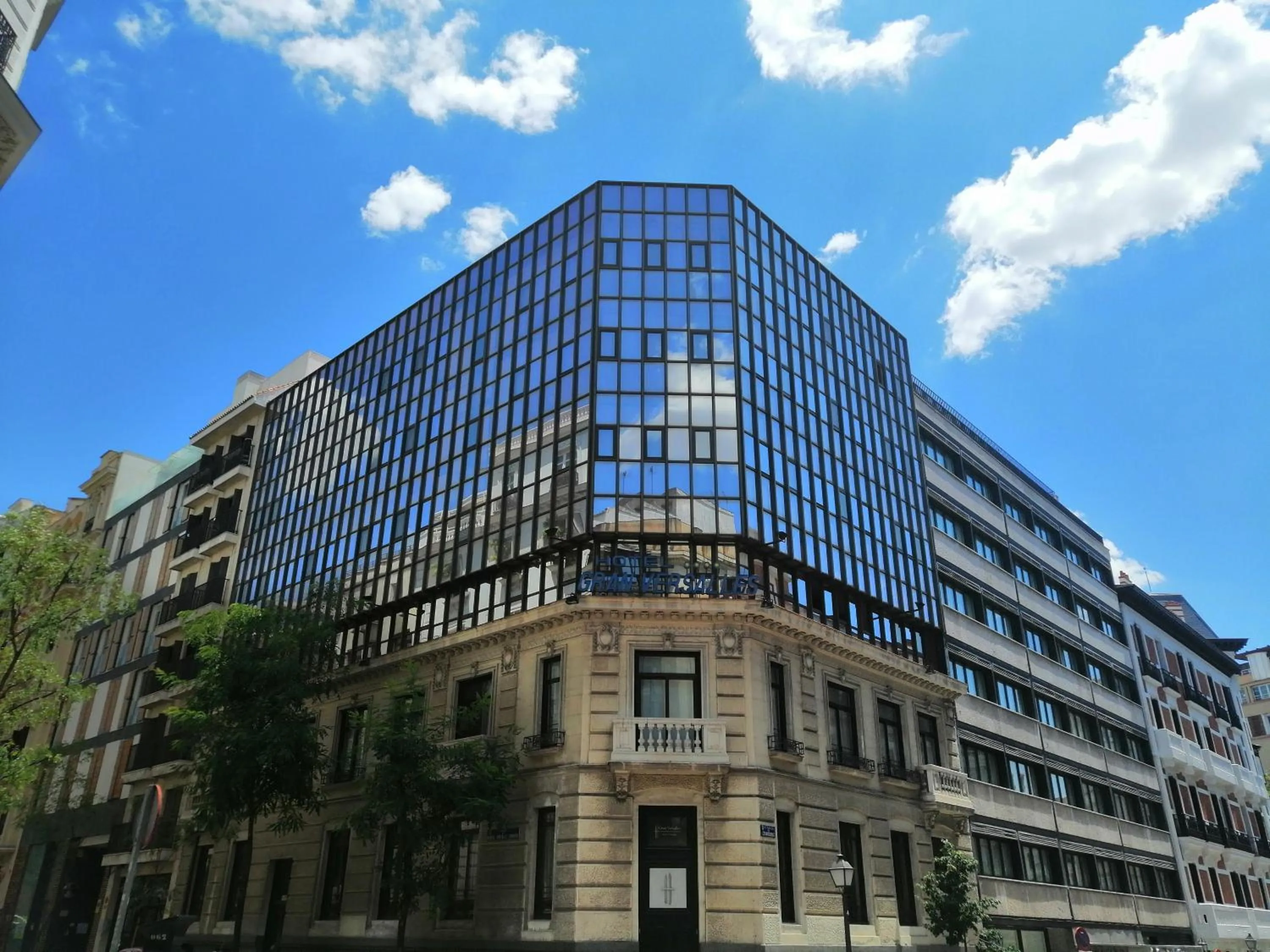 Property building in Gran Versalles