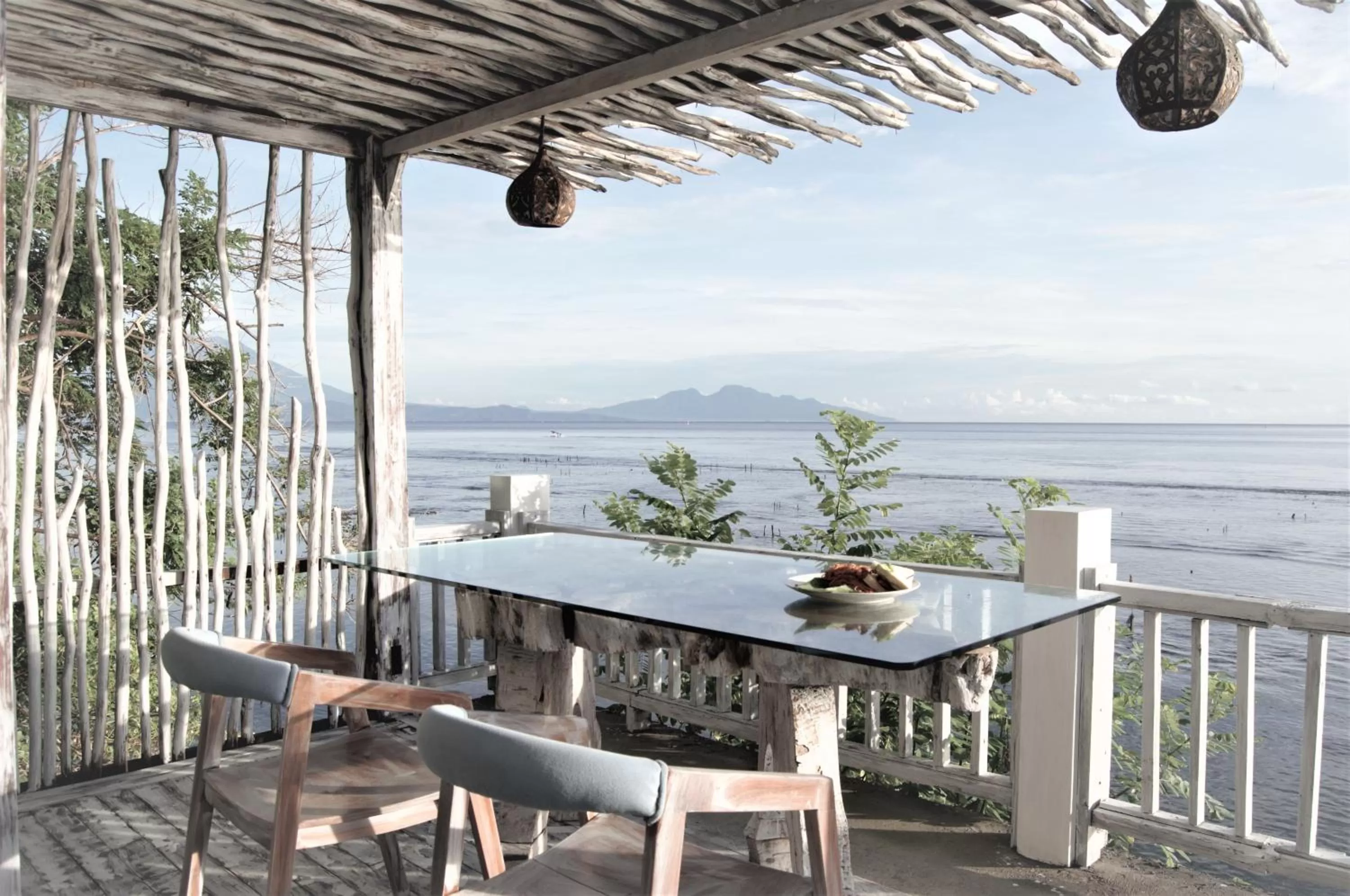 Restaurant/places to eat in SUITE OCEAN BLUE