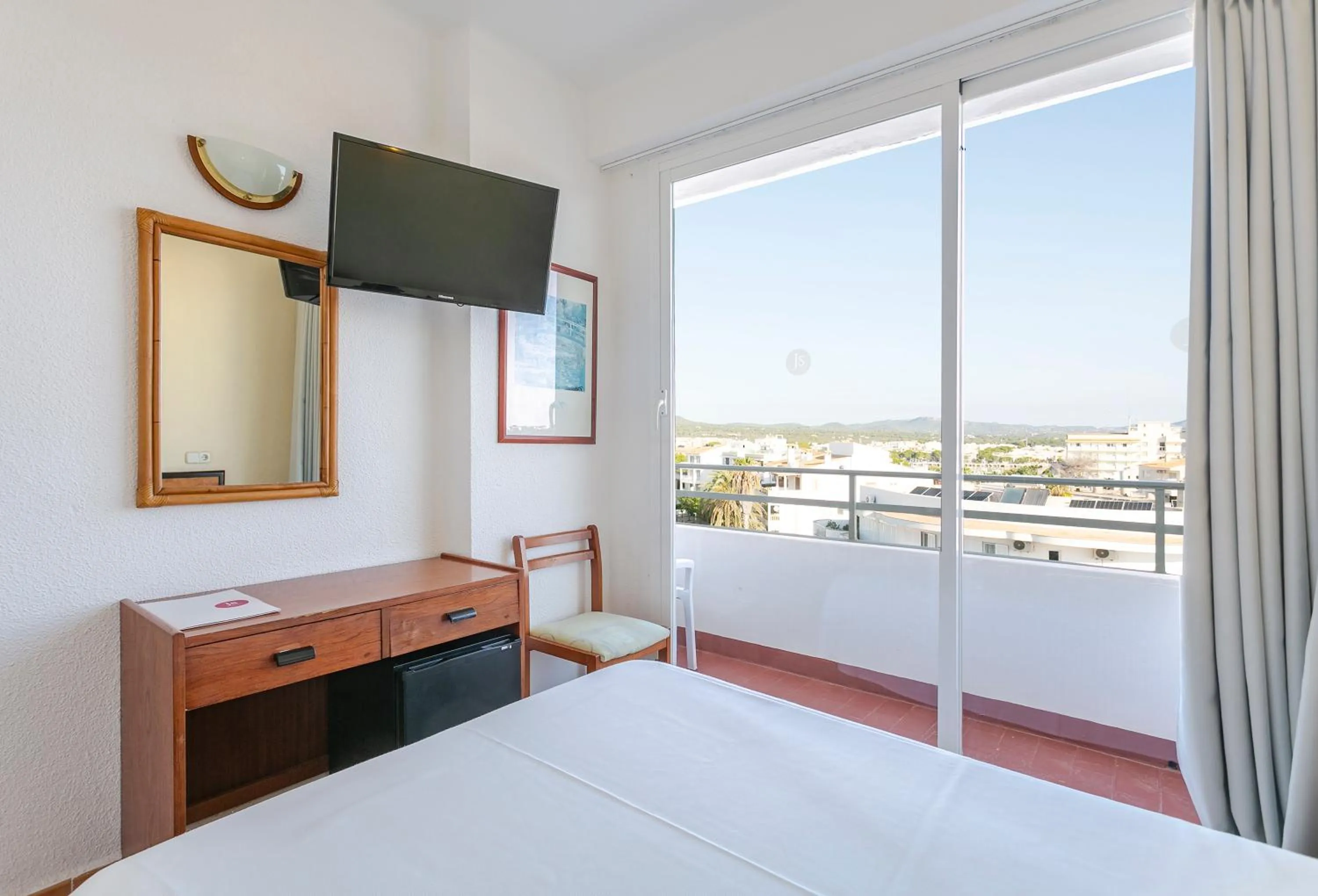 TV and multimedia, Bed in JS Cape Colom - Adults Only