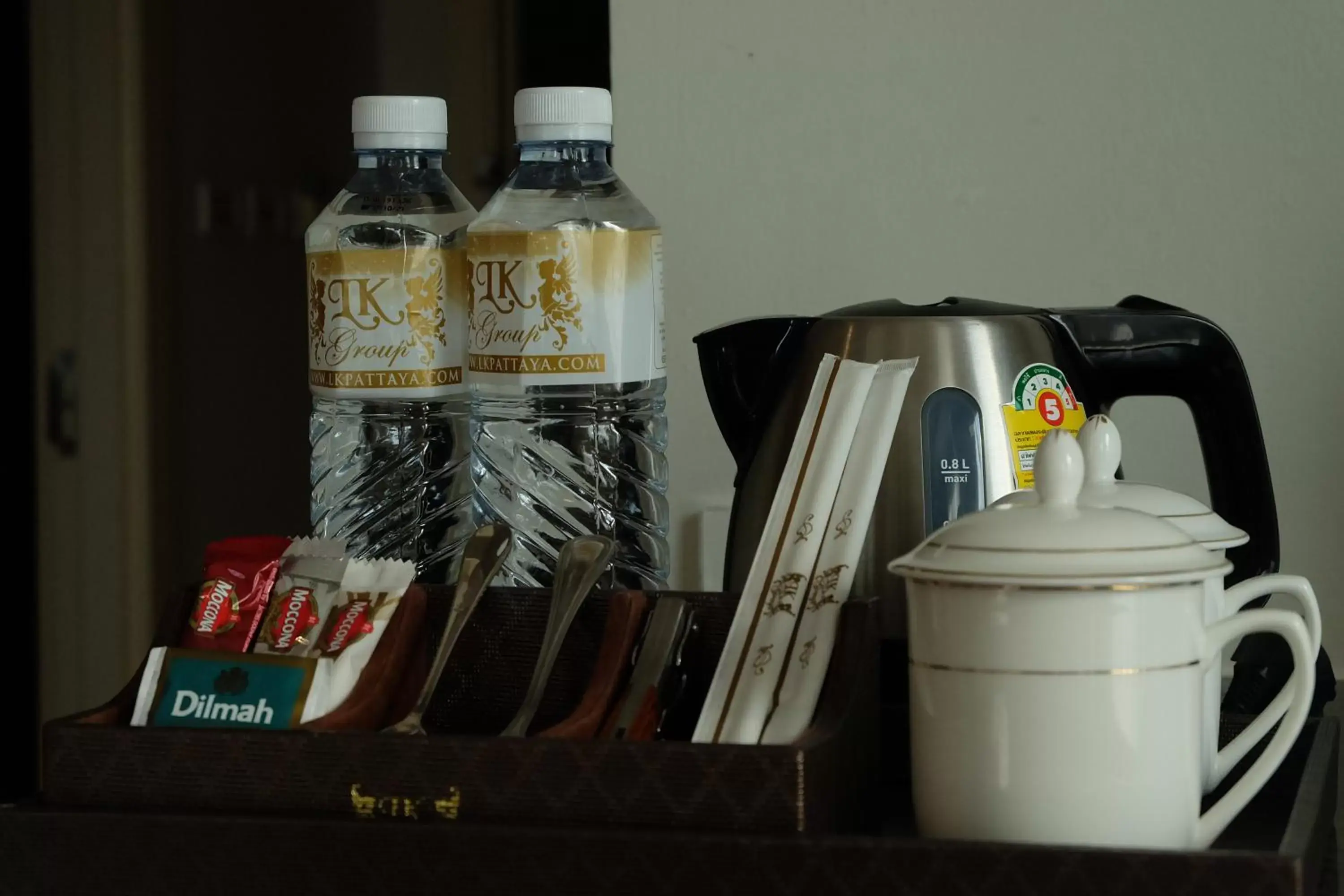 Deluxe Double Room with Sea View in LK The Empress Deluxe Double Room with Sea View in LK The Empress