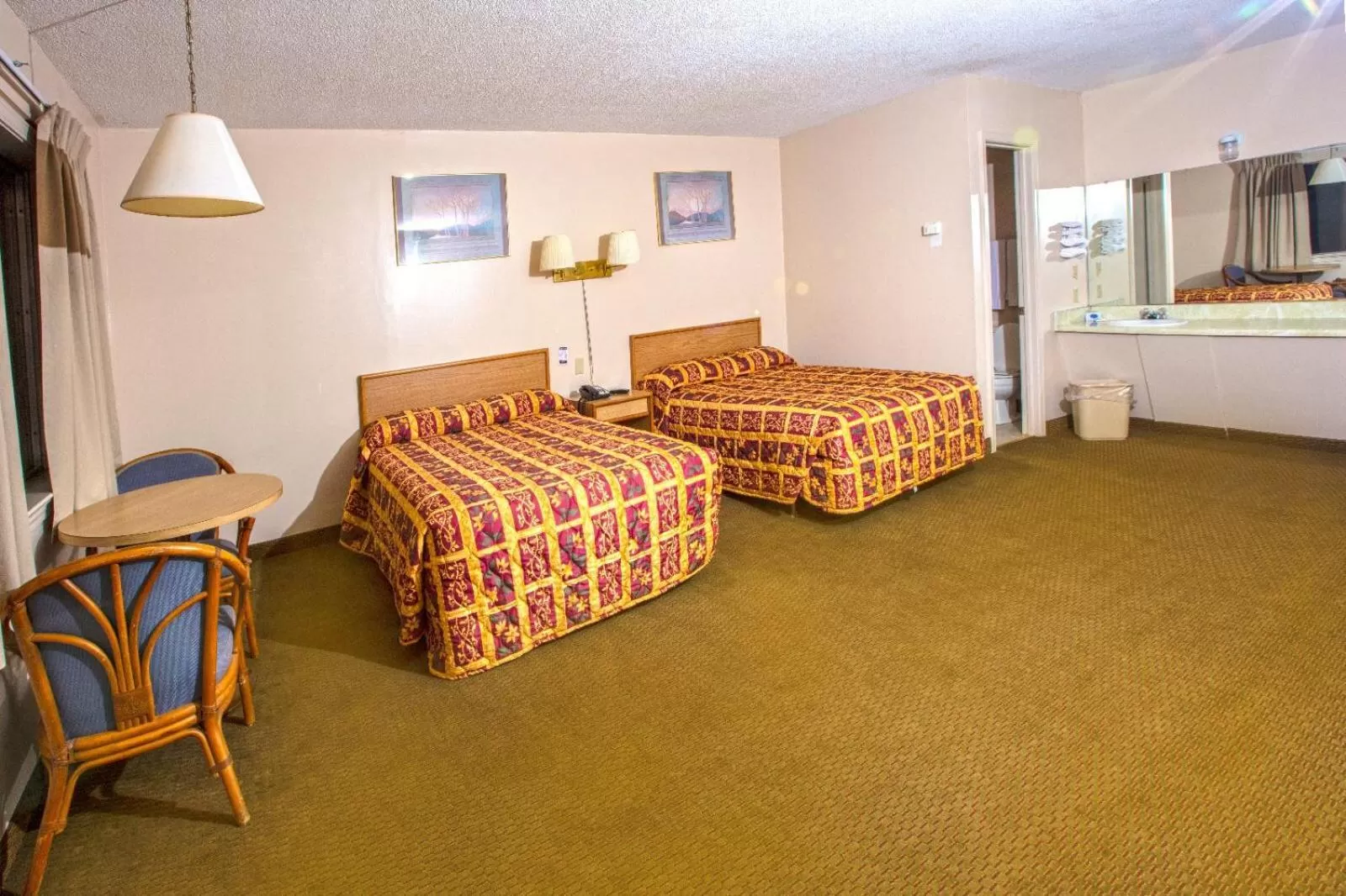 Property building in Parkview Motel