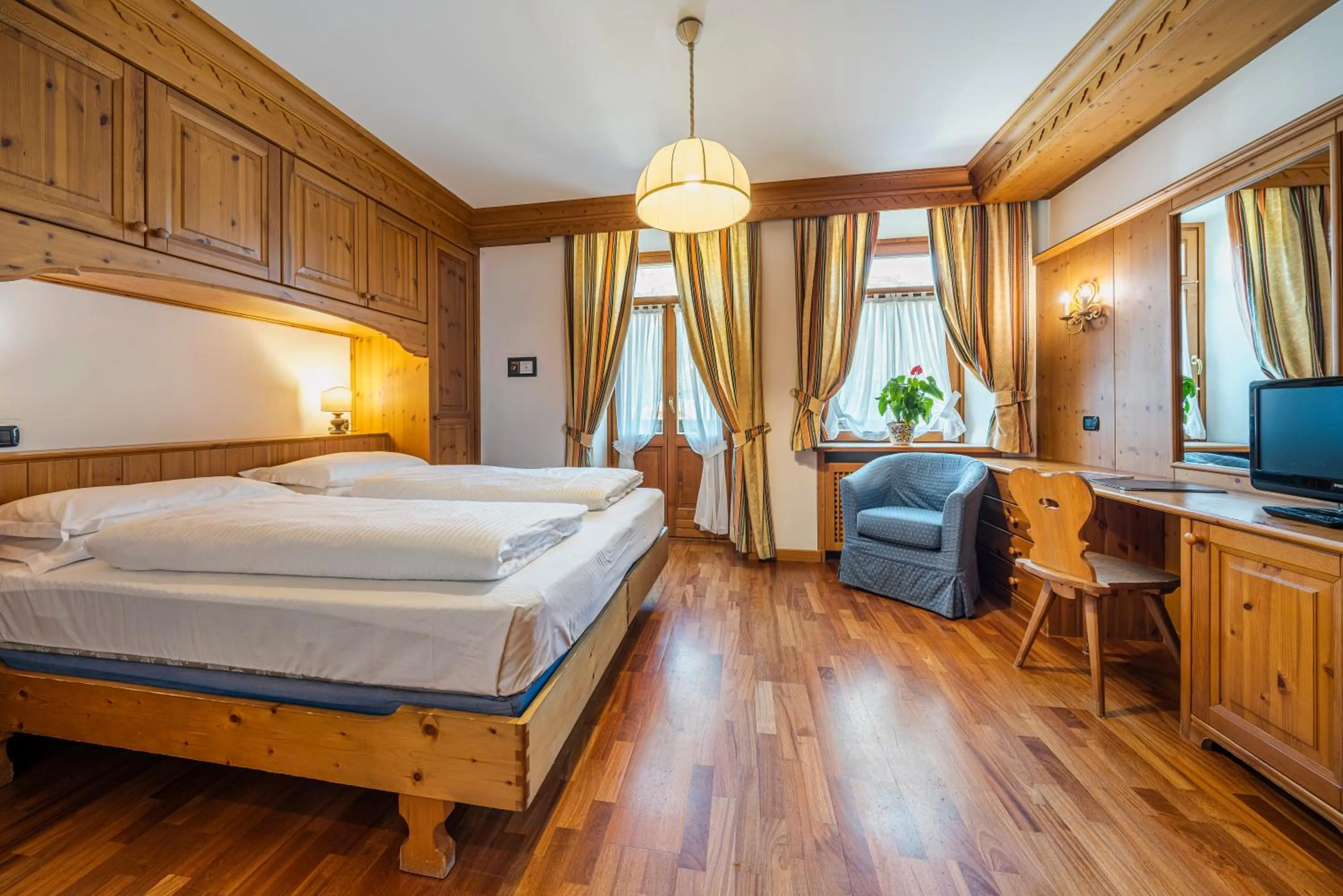 Photo of the whole room, Bed in Franceschi Park Hotel