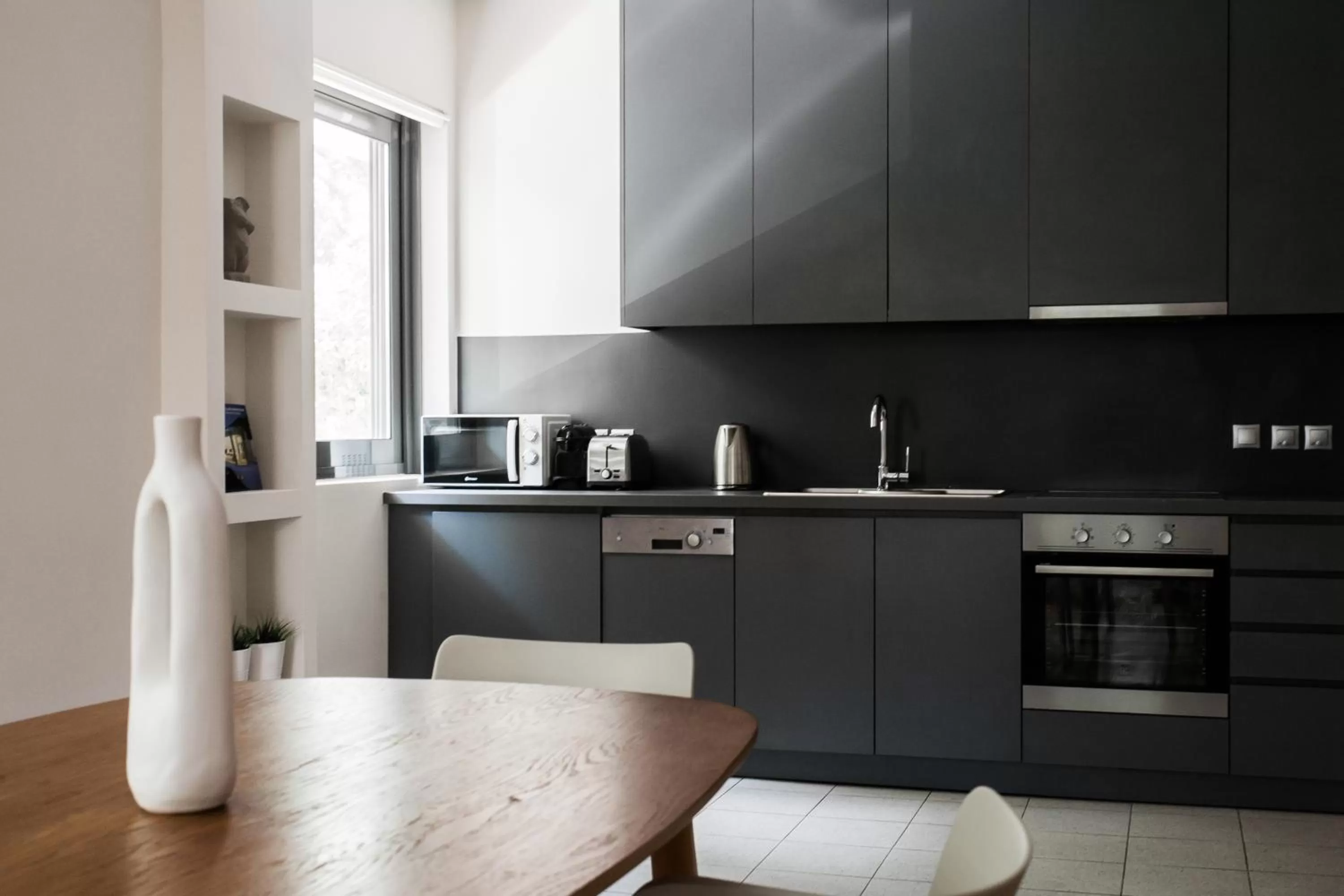 kitchen, Kitchen/Kitchenette in ZOIA The Hill by UPSTREET