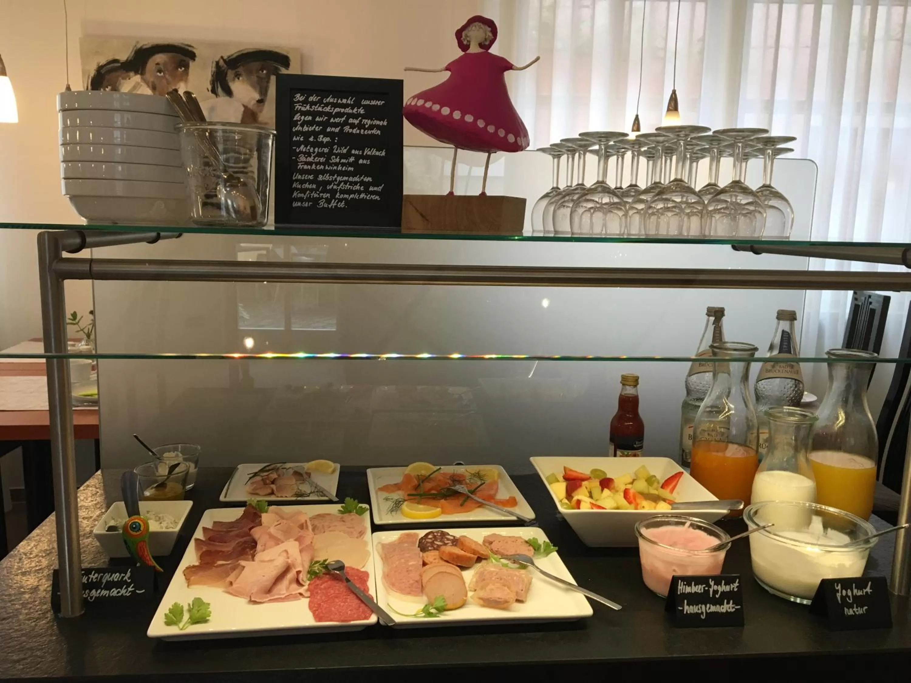 Buffet breakfast in Hotel am Torturm