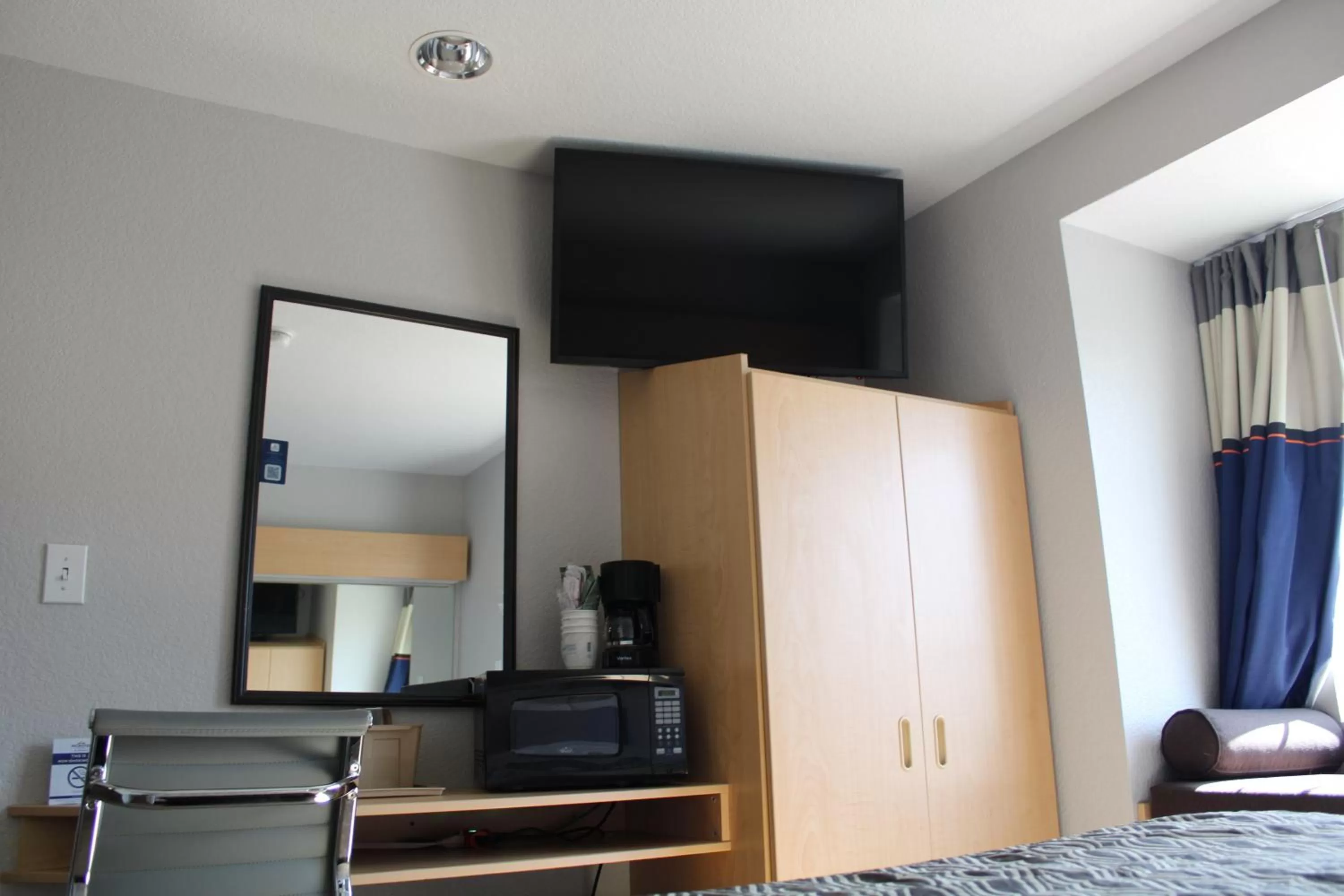 Microtel Inn & Suites by Wyndham Albertville