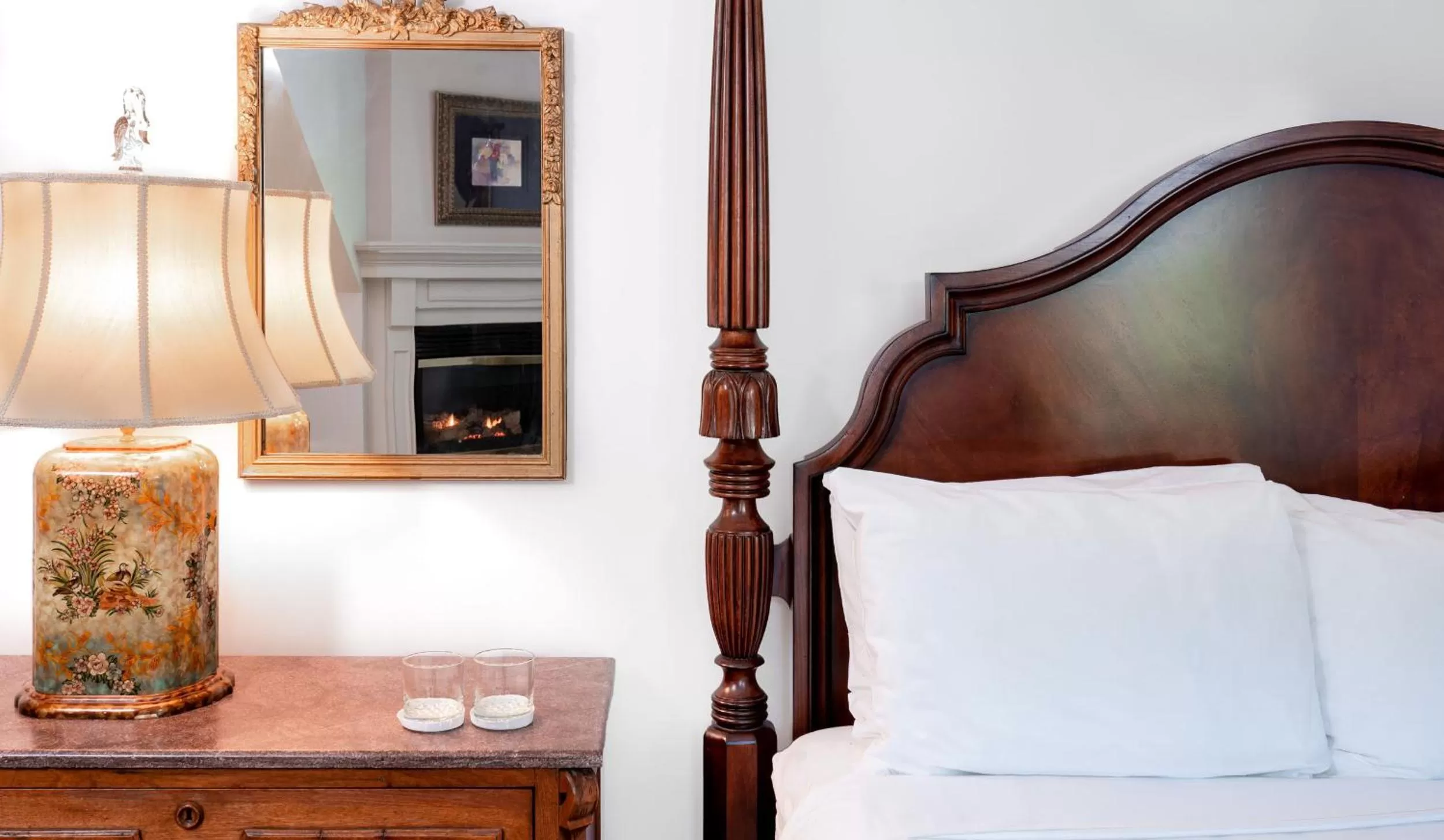 Bedroom, Bed in The Shire Woodstock