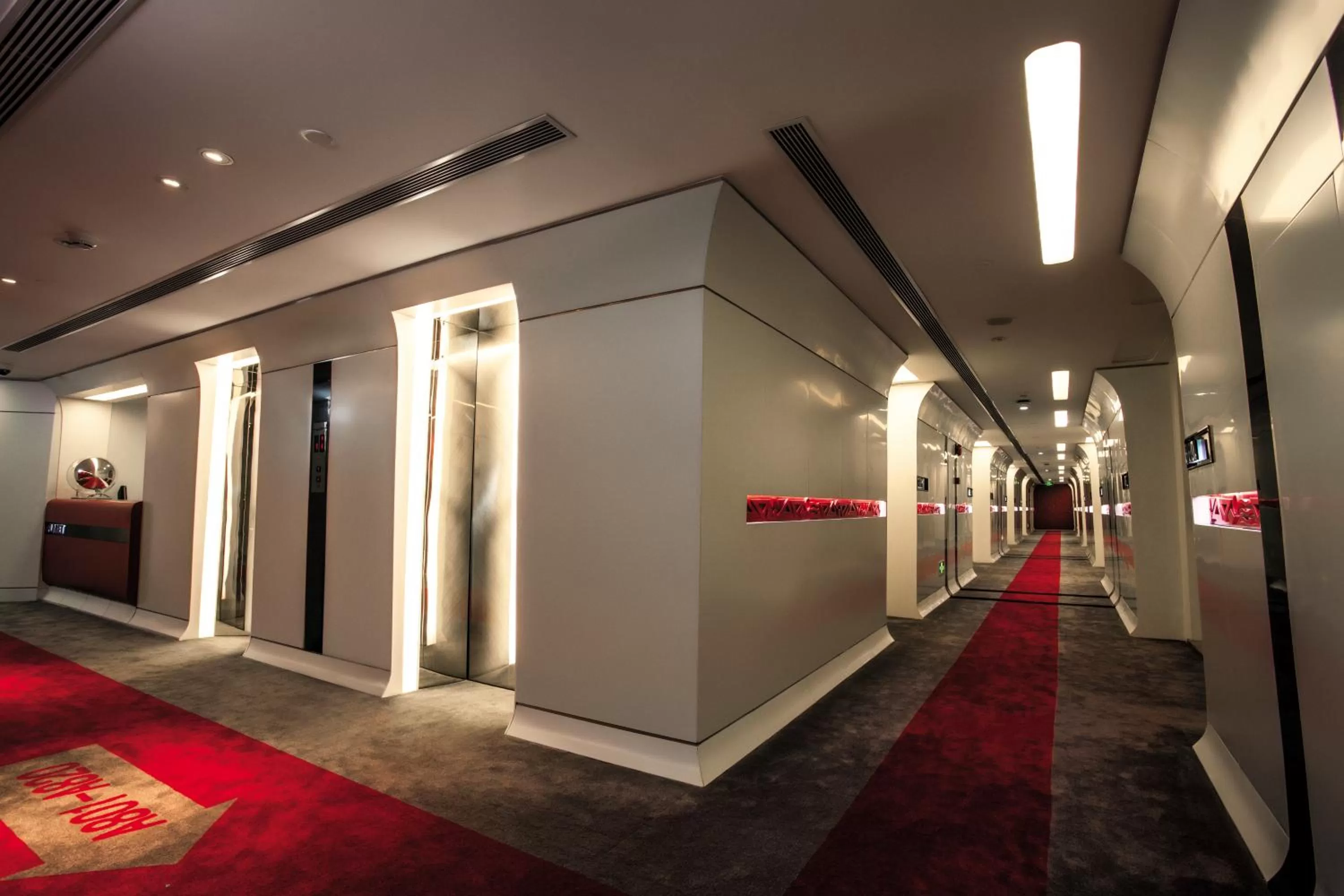 Facade/entrance in Guangzhou Planet Hotel