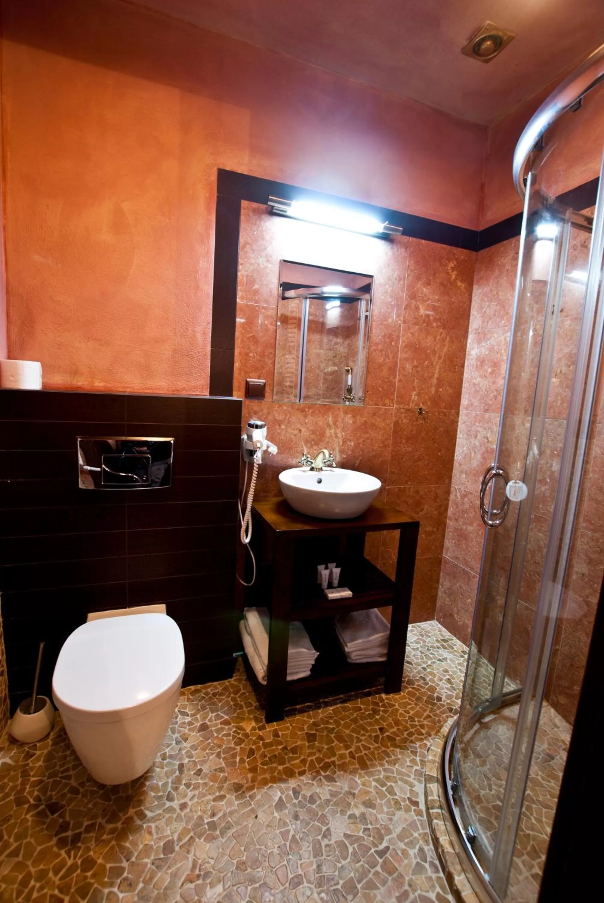 Shower, Bathroom in Zamek Uniejów