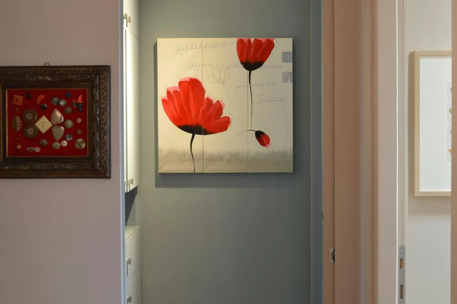 Decorative detail, TV/Entertainment Center in B&B La Casa di Angela