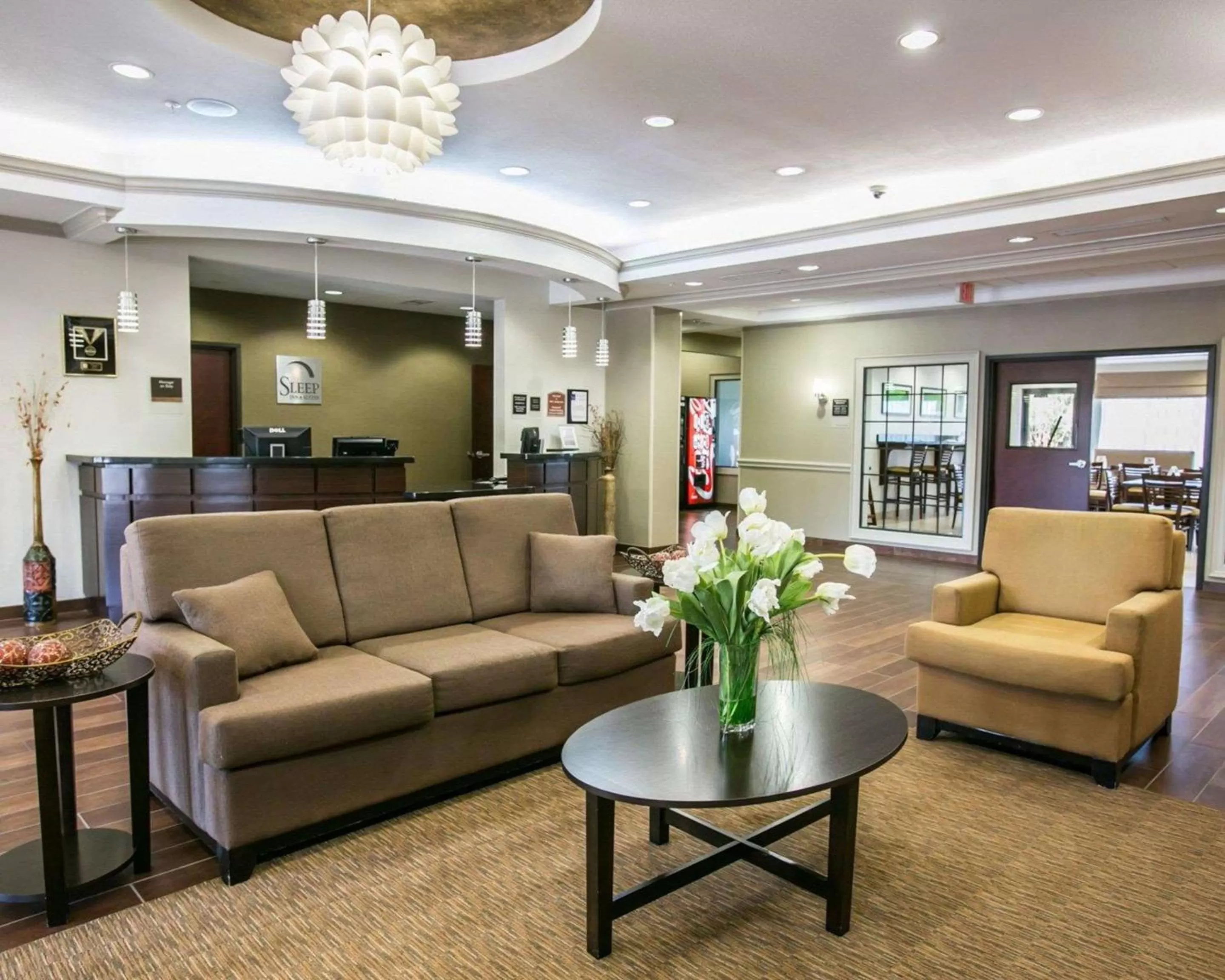 Lobby or reception in Restwell Inn & Suites I-45 North